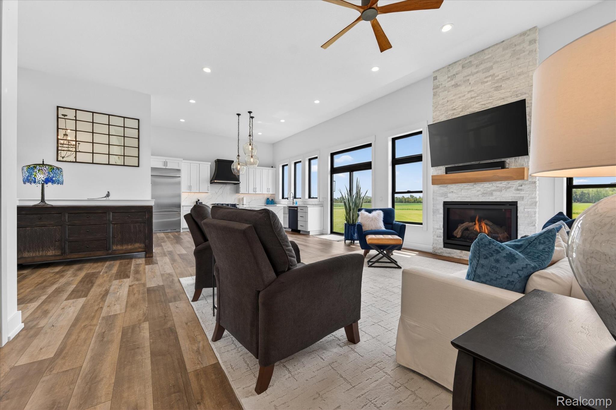 2170 E Labo Road