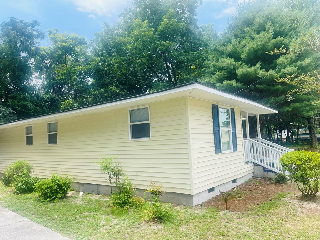 336 Ben St.