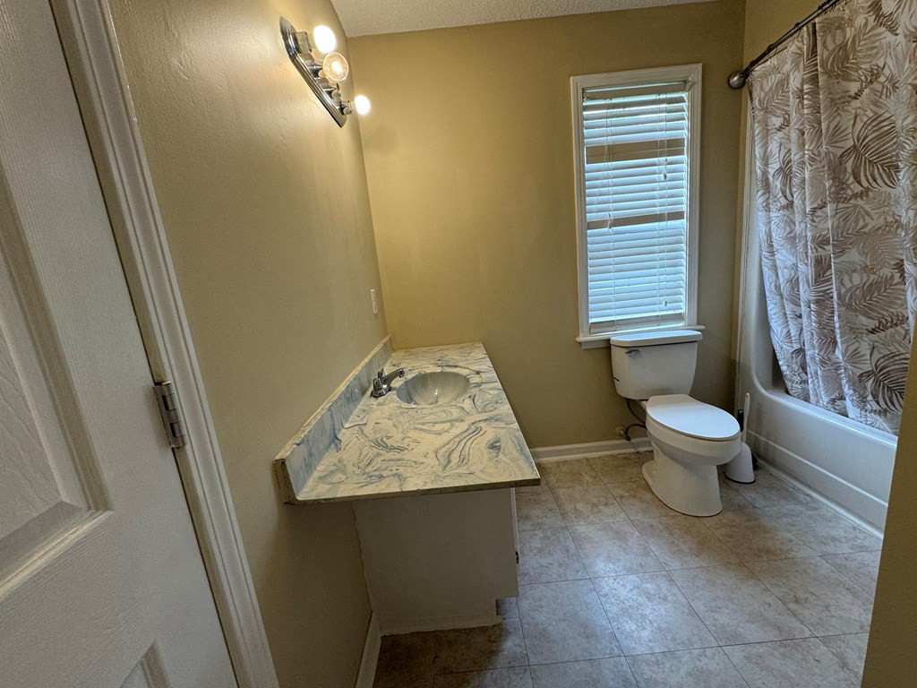4550 Pond Loop Road