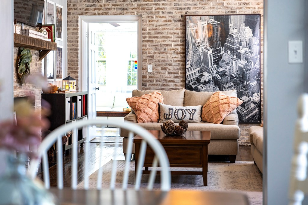 109 Mood Avenue