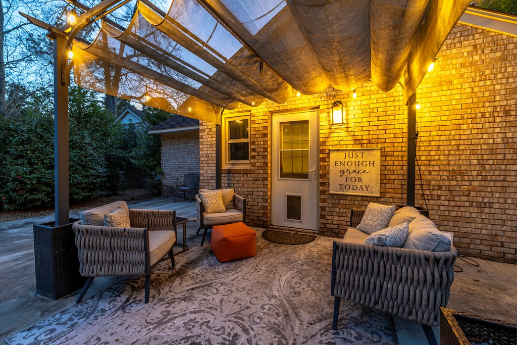 109 Mood Avenue