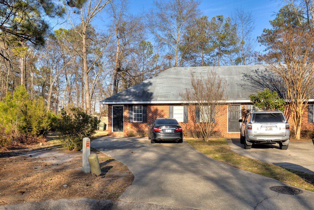 830 Jessamine Trail