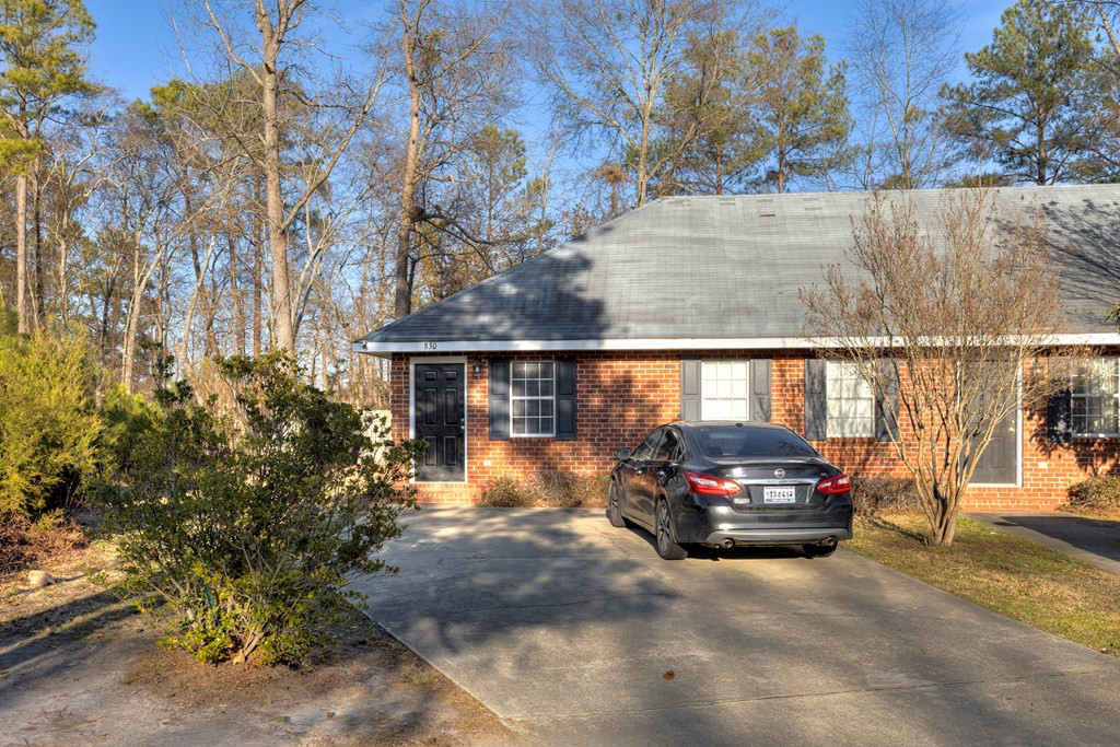 830 Jessamine Trail