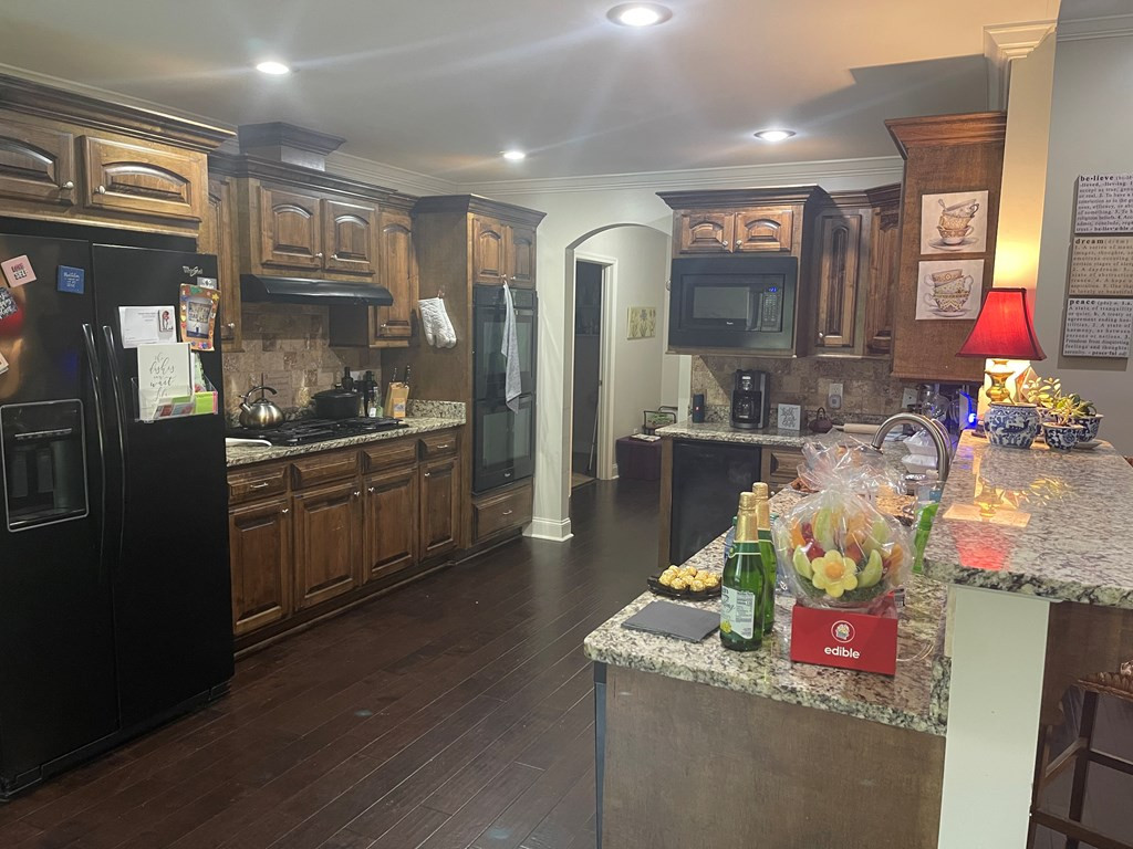4000 Cox Rd