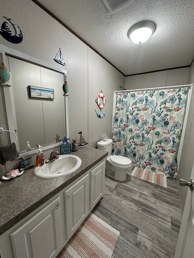 2203 Quail Run