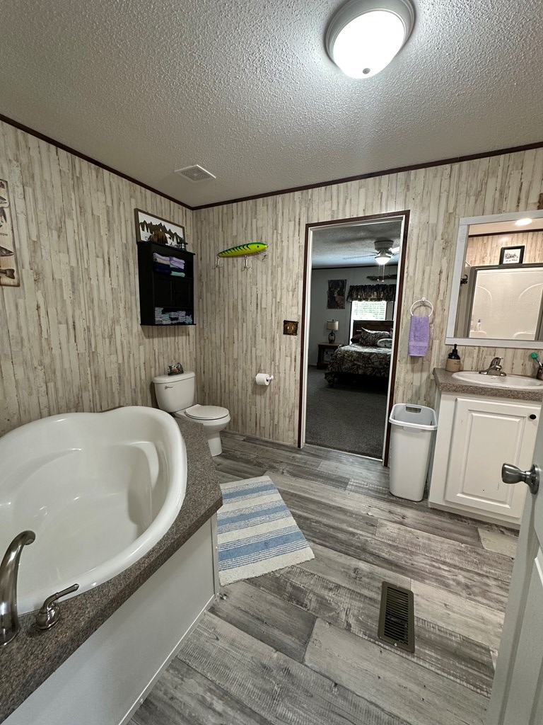 2203 Quail Run