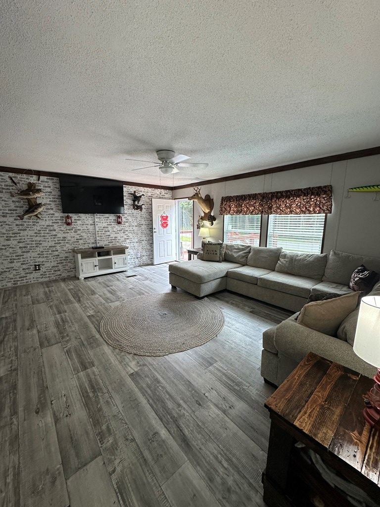 2203 Quail Run