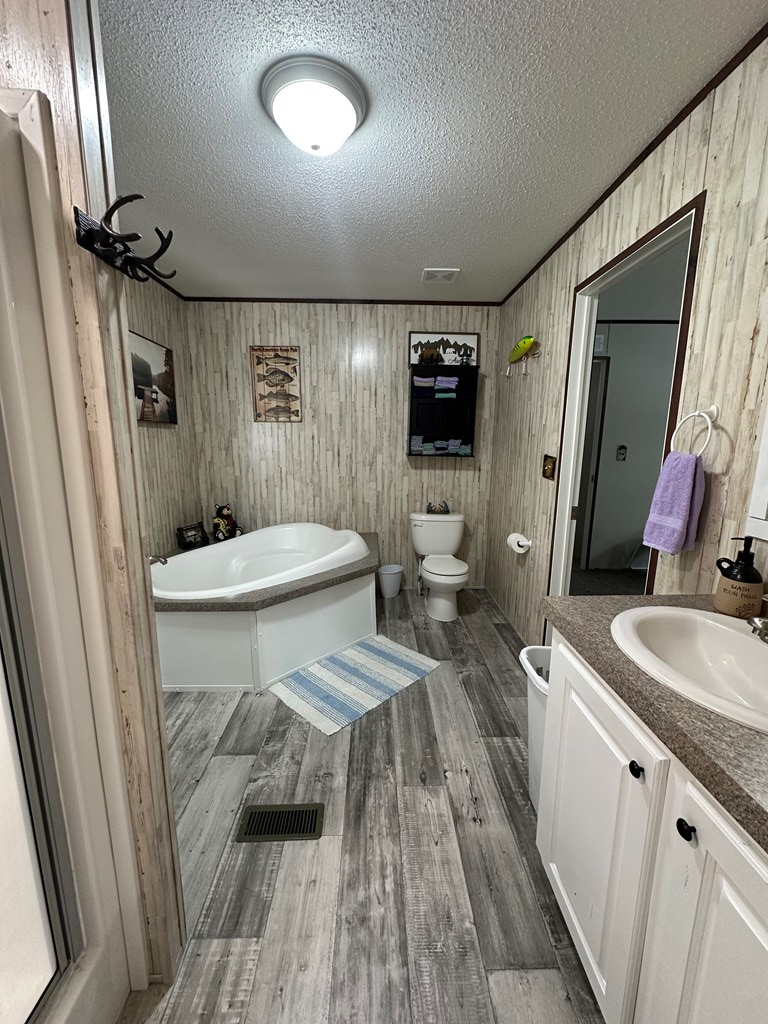 2203 Quail Run