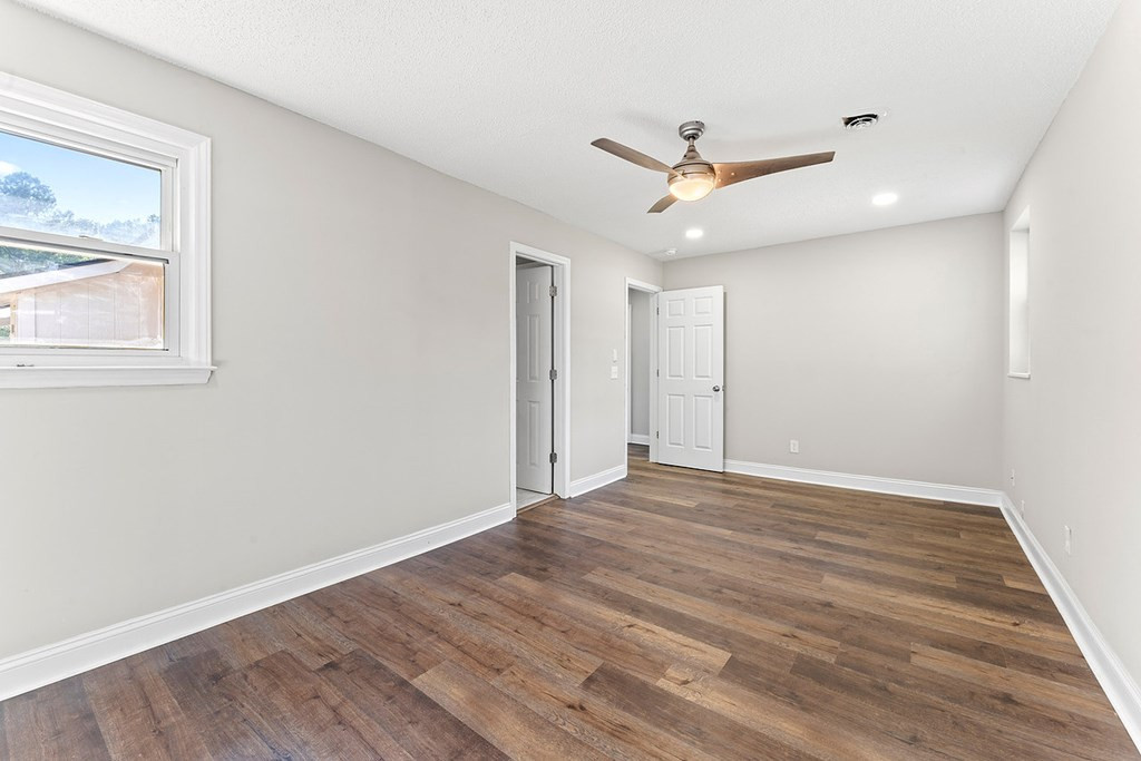 528 Kingsbury
