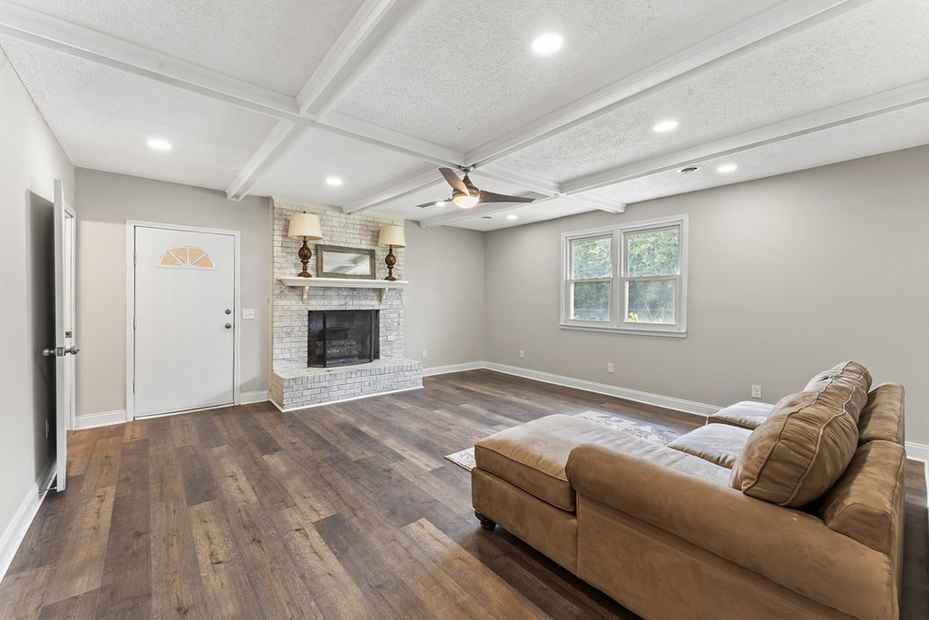 528 Kingsbury