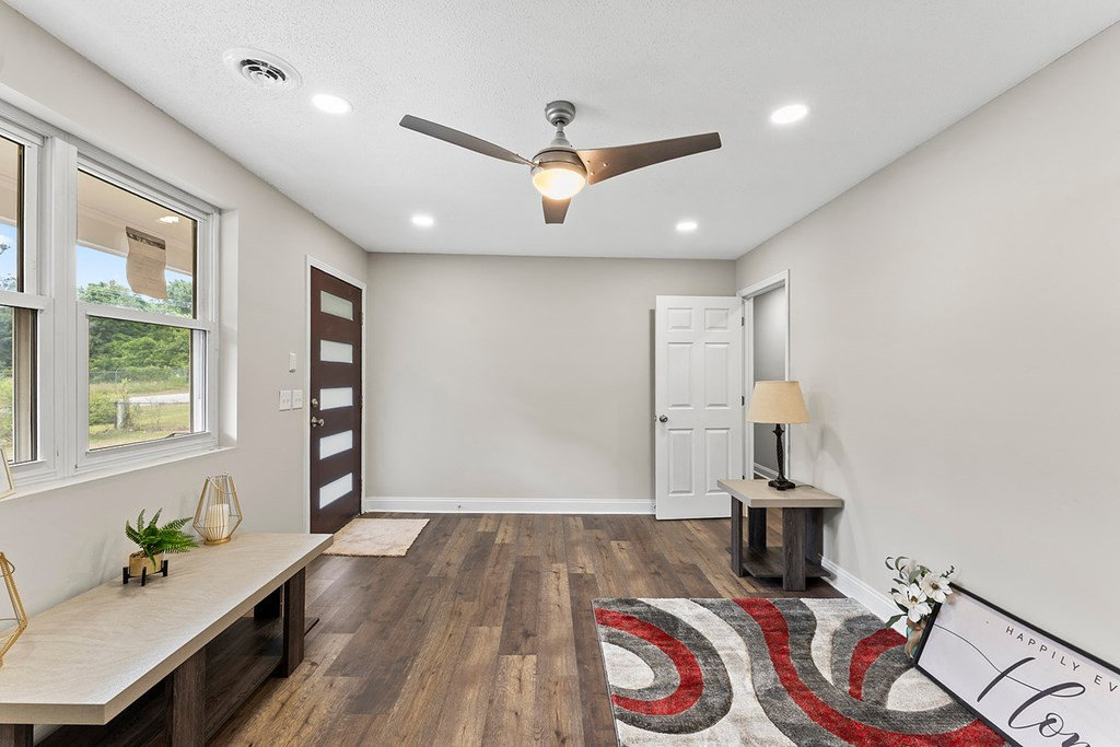 528 Kingsbury