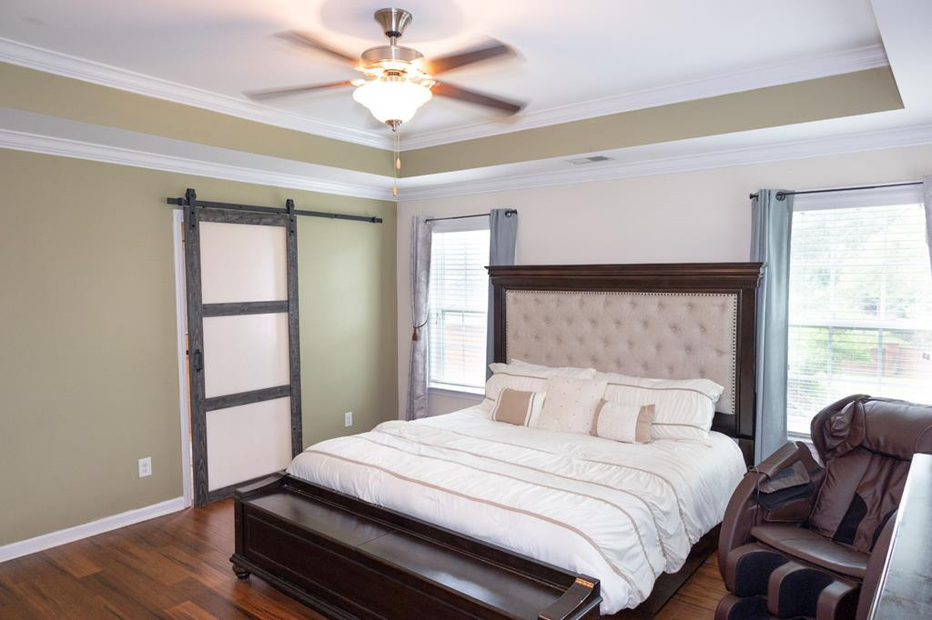 1915 Adirondack Ct
