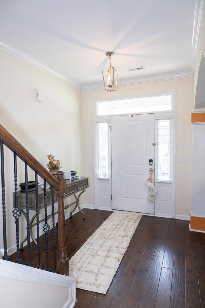 1915 Adirondack Ct