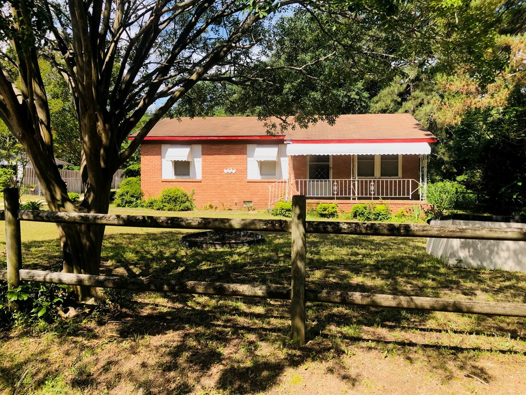 572 National Street