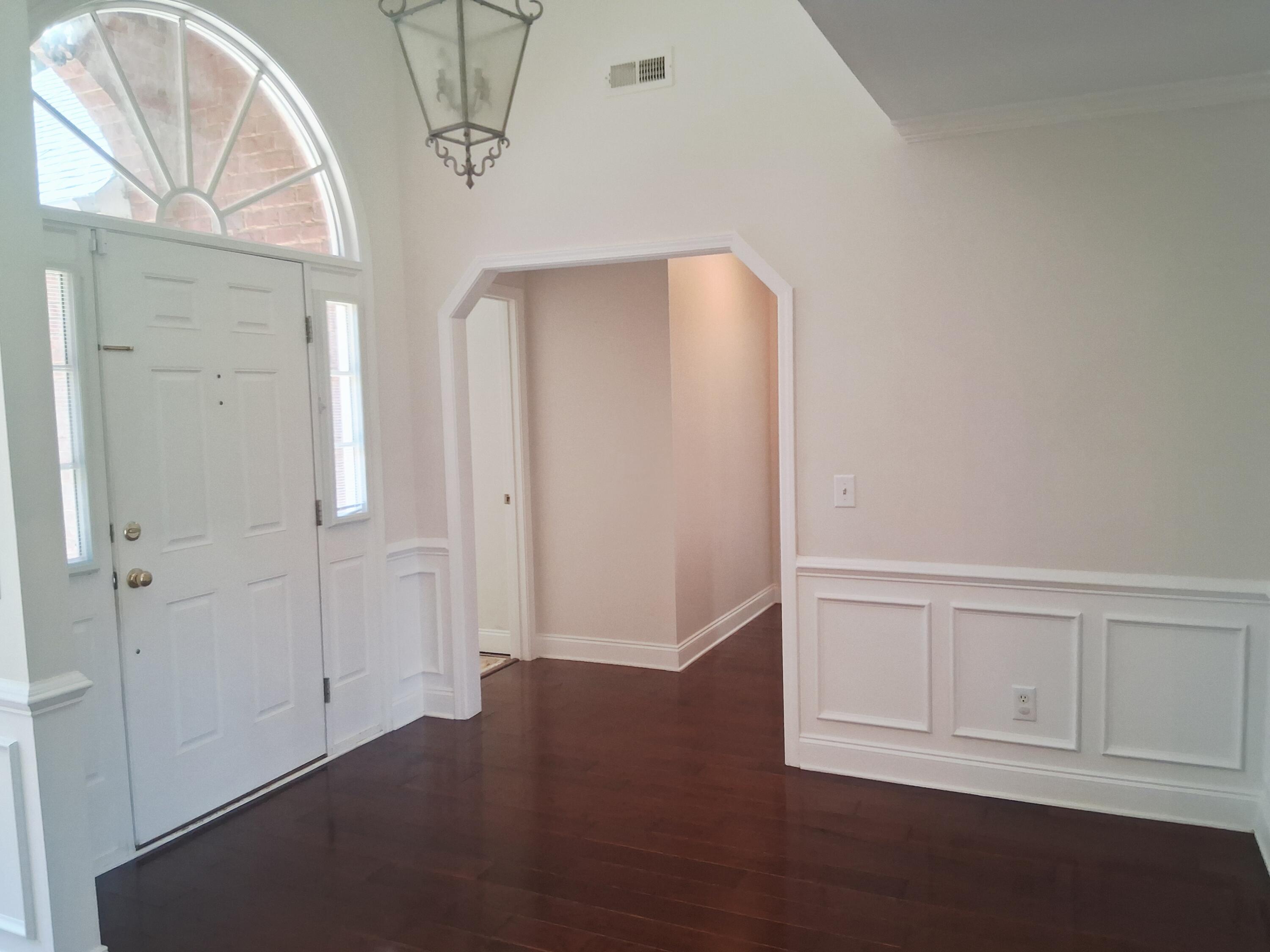 835 Torrey Pines Drive