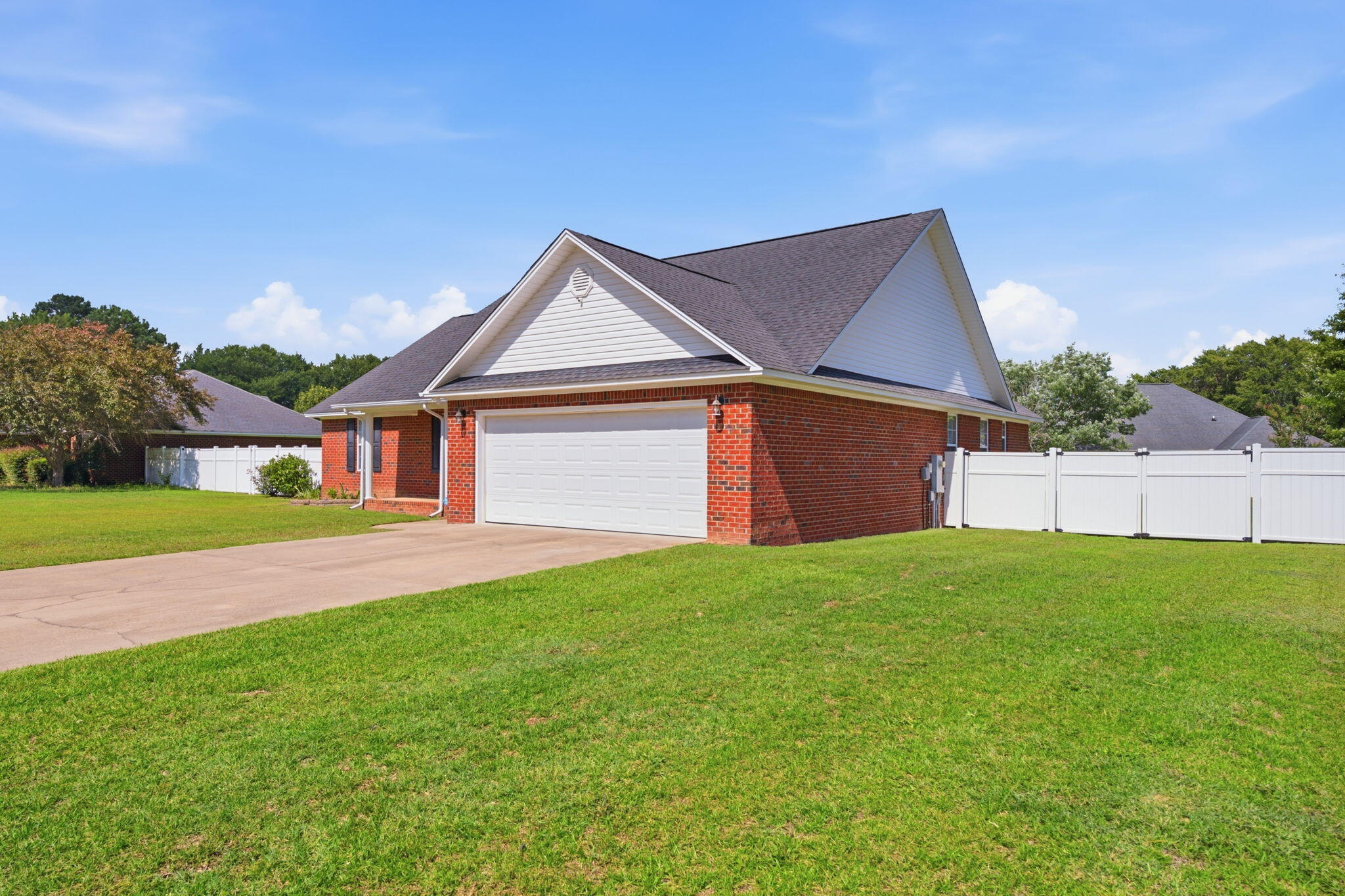 335 Trailwood Drive