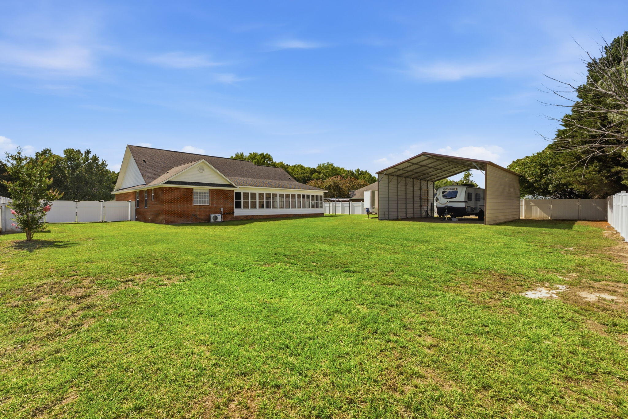335 Trailwood Drive