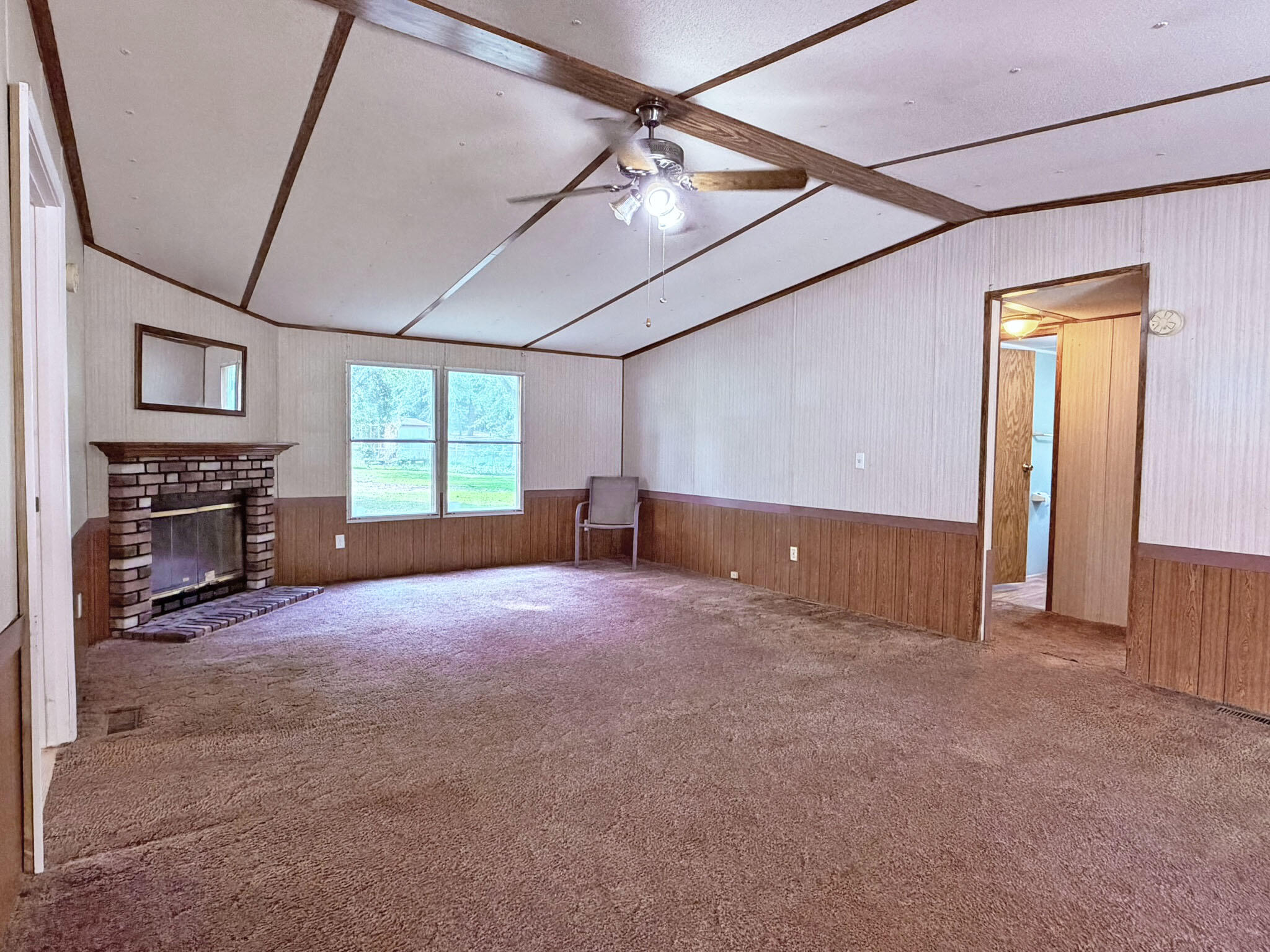 2262 Bob White Drive