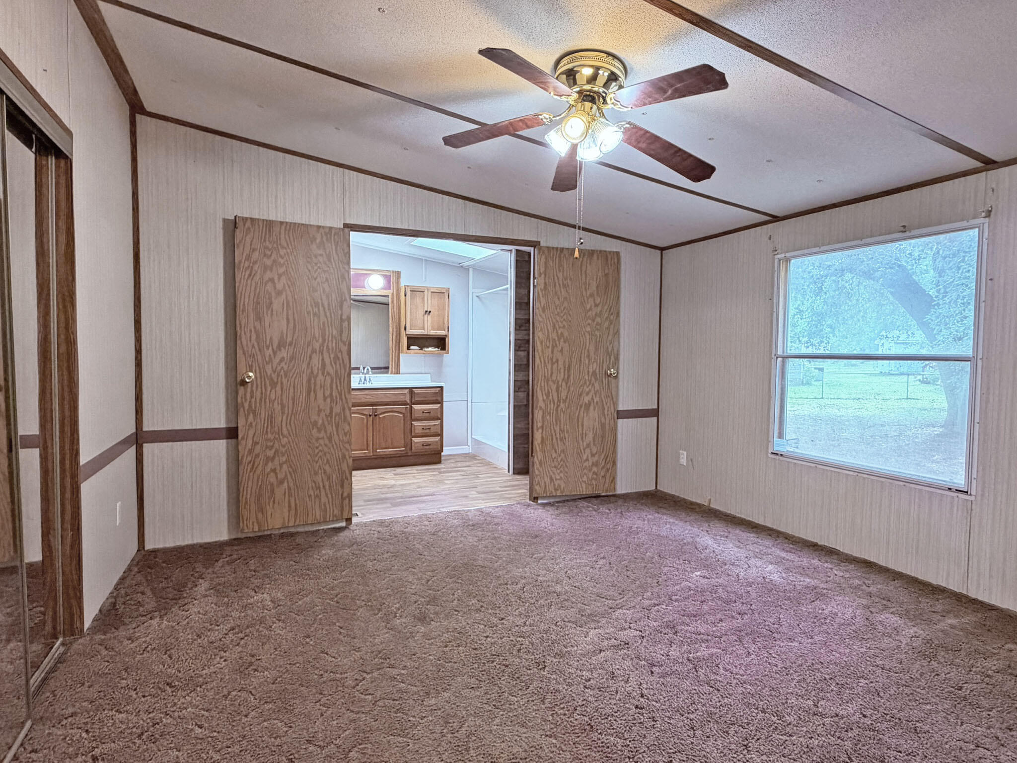 2262 Bob White Drive