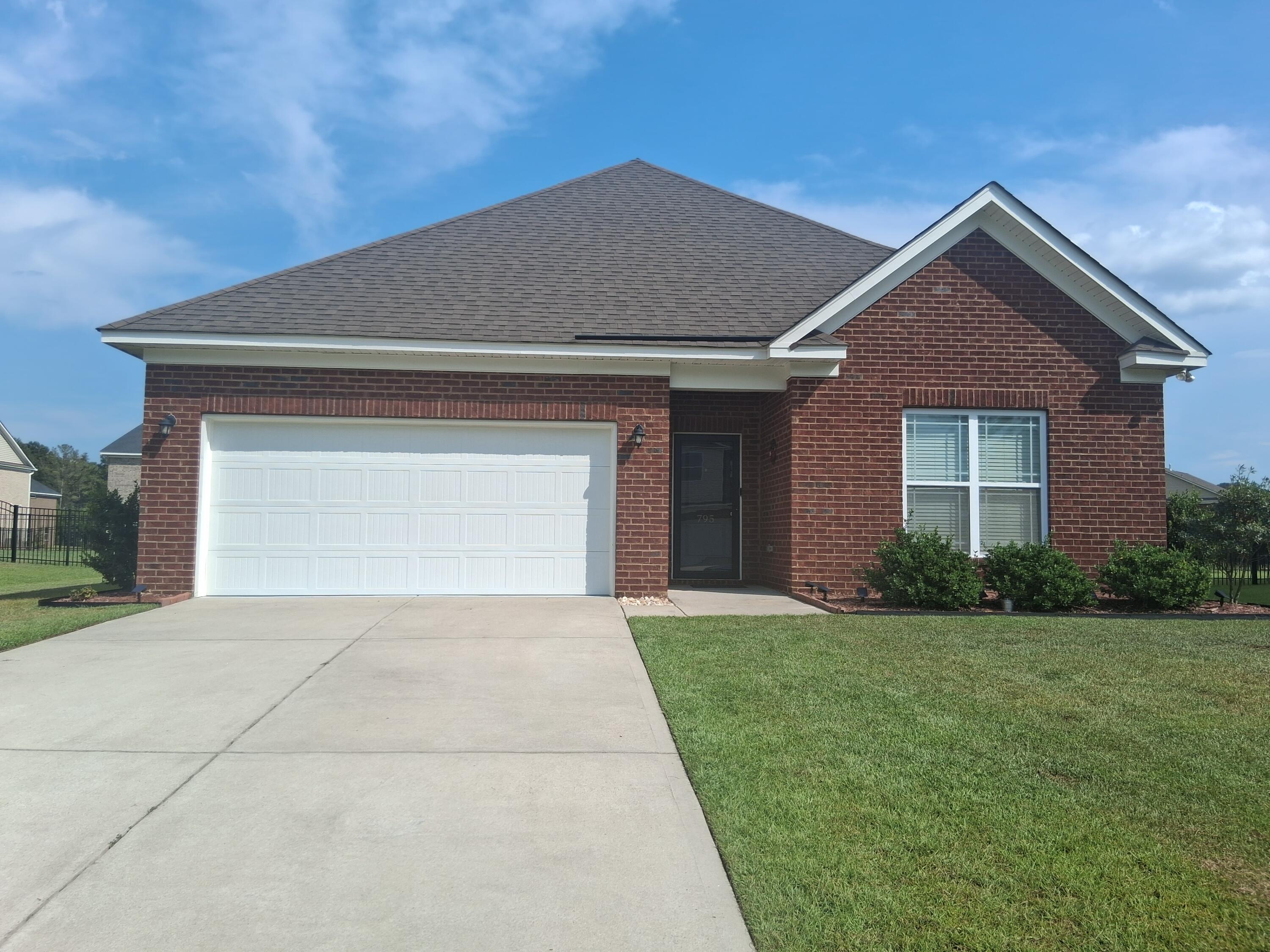 795 Curlew Circle