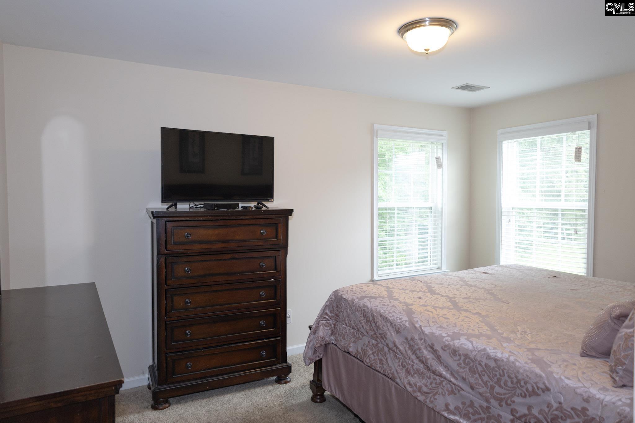 1915 Adirondack Court