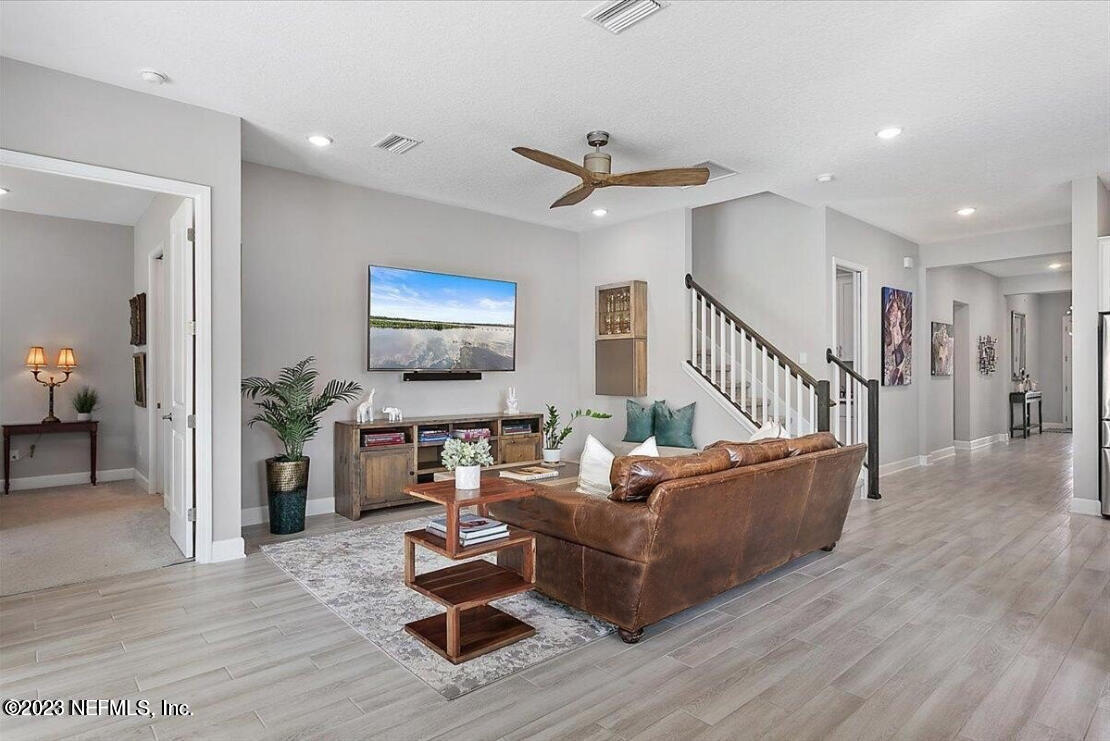 11176 ENGINEERING Way
