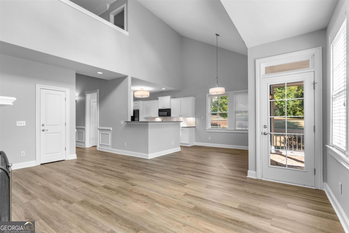 1100 Mira Vista Cove