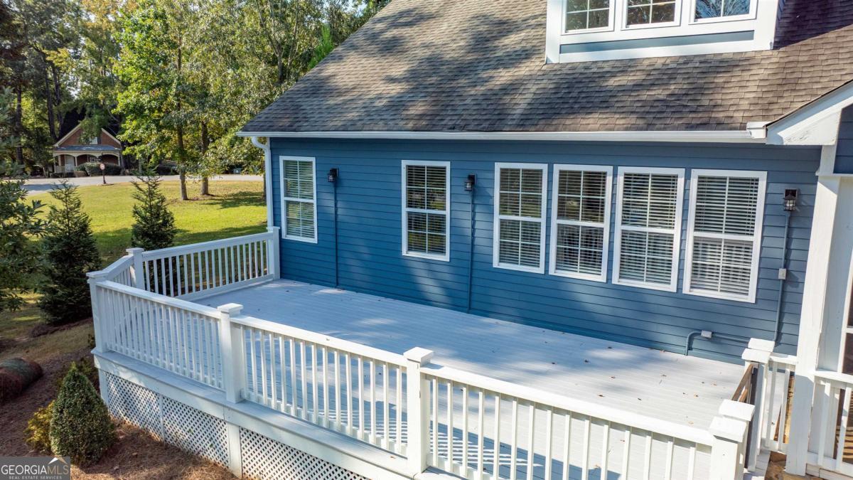 1100 Mira Vista Cove