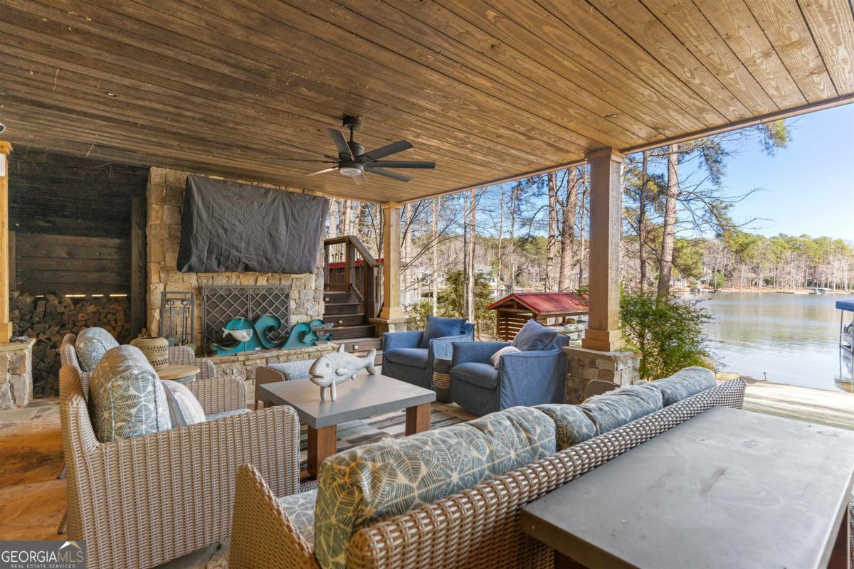 125 Rock Island Lane