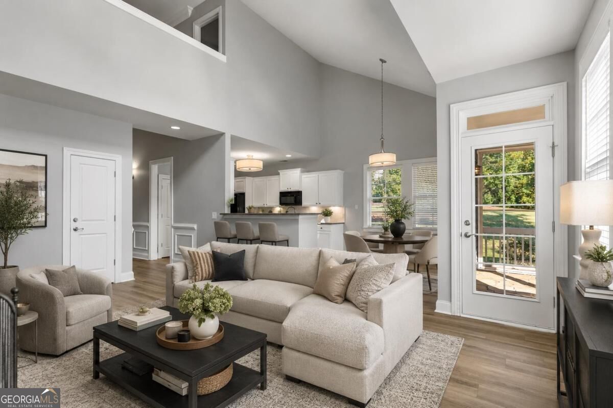 1100 Mira Vista Cove