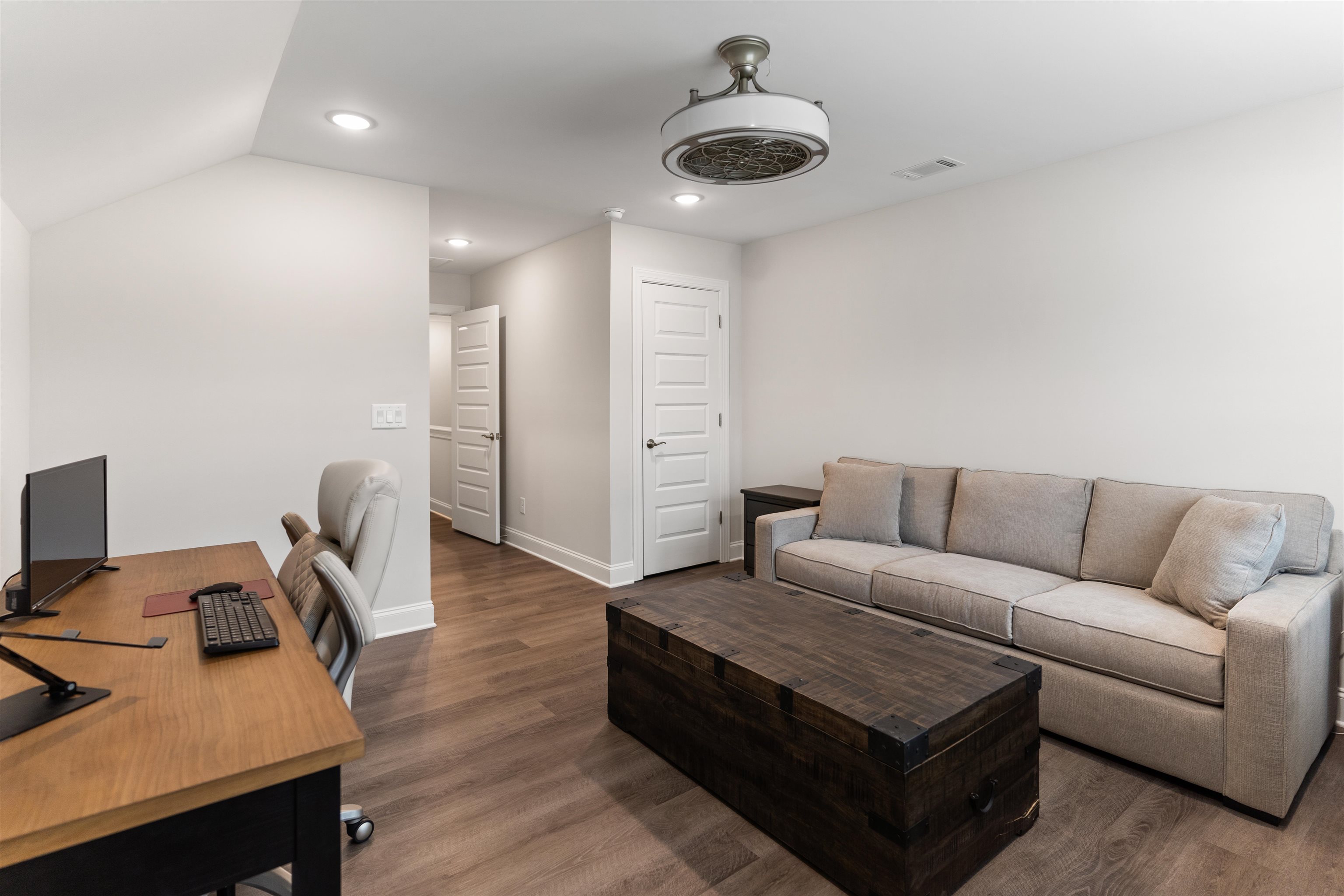 1041 PROVIDENCE LOOP
