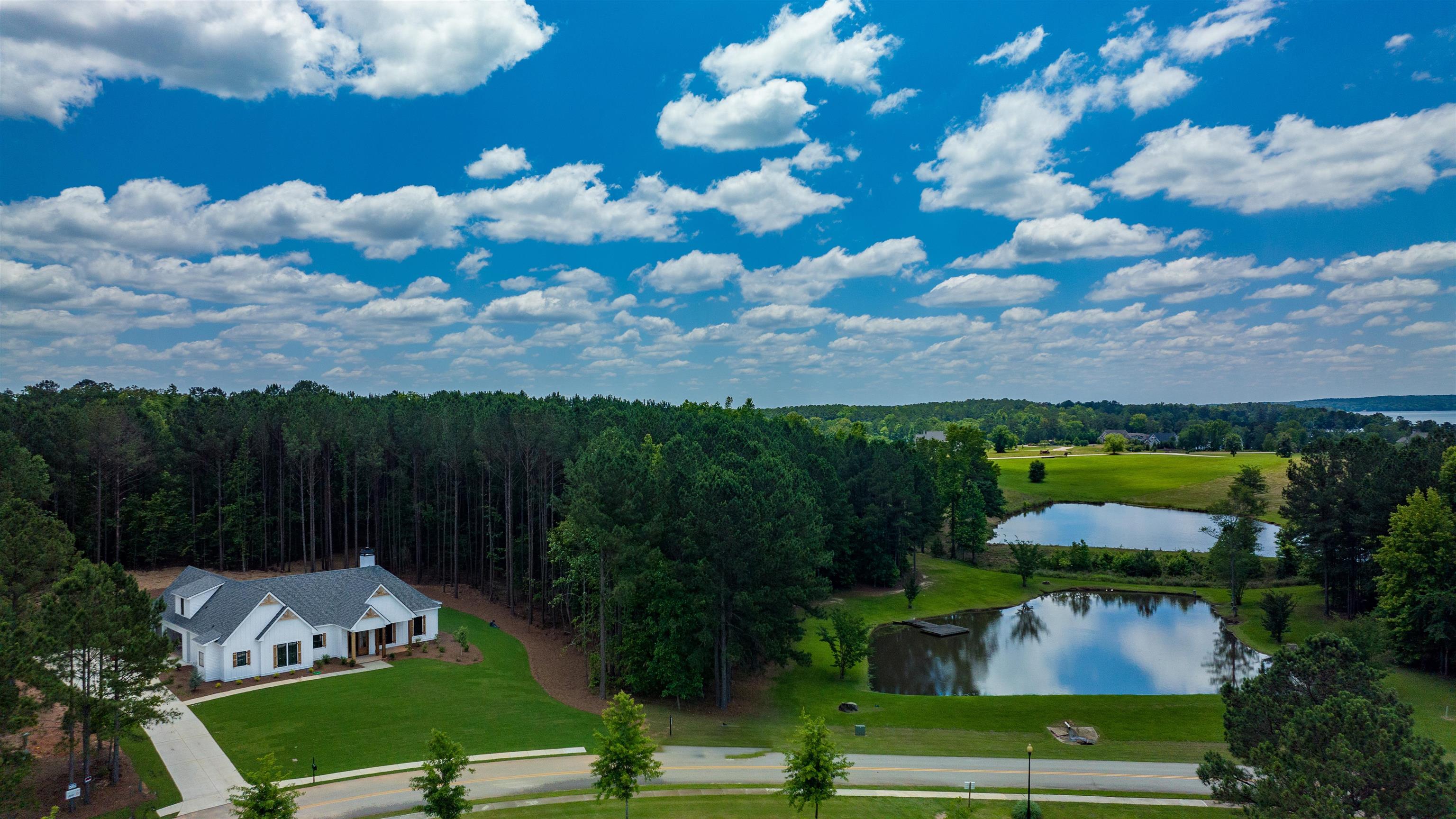 2038 CLEARWATER DRIVE