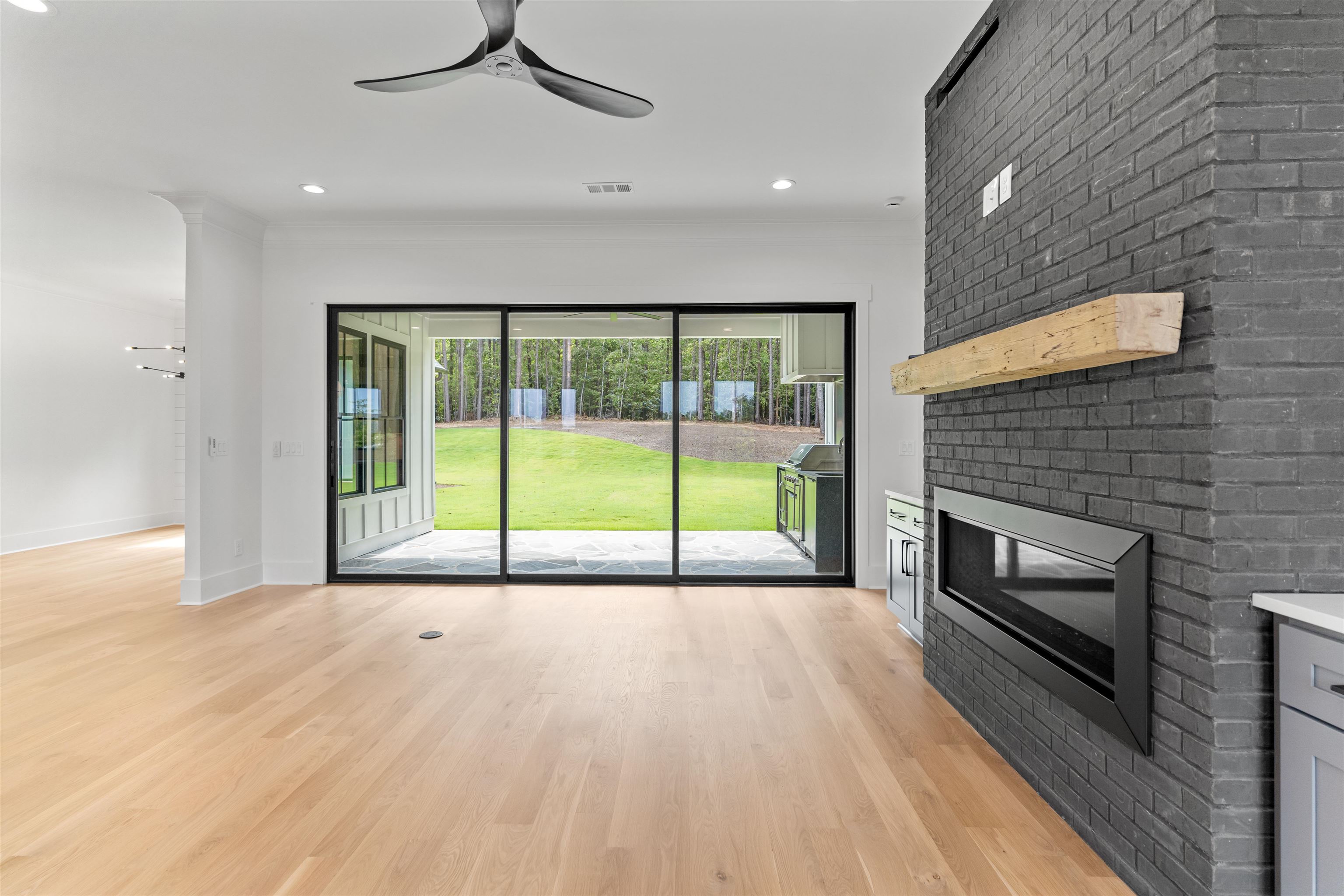 2038 CLEARWATER DRIVE