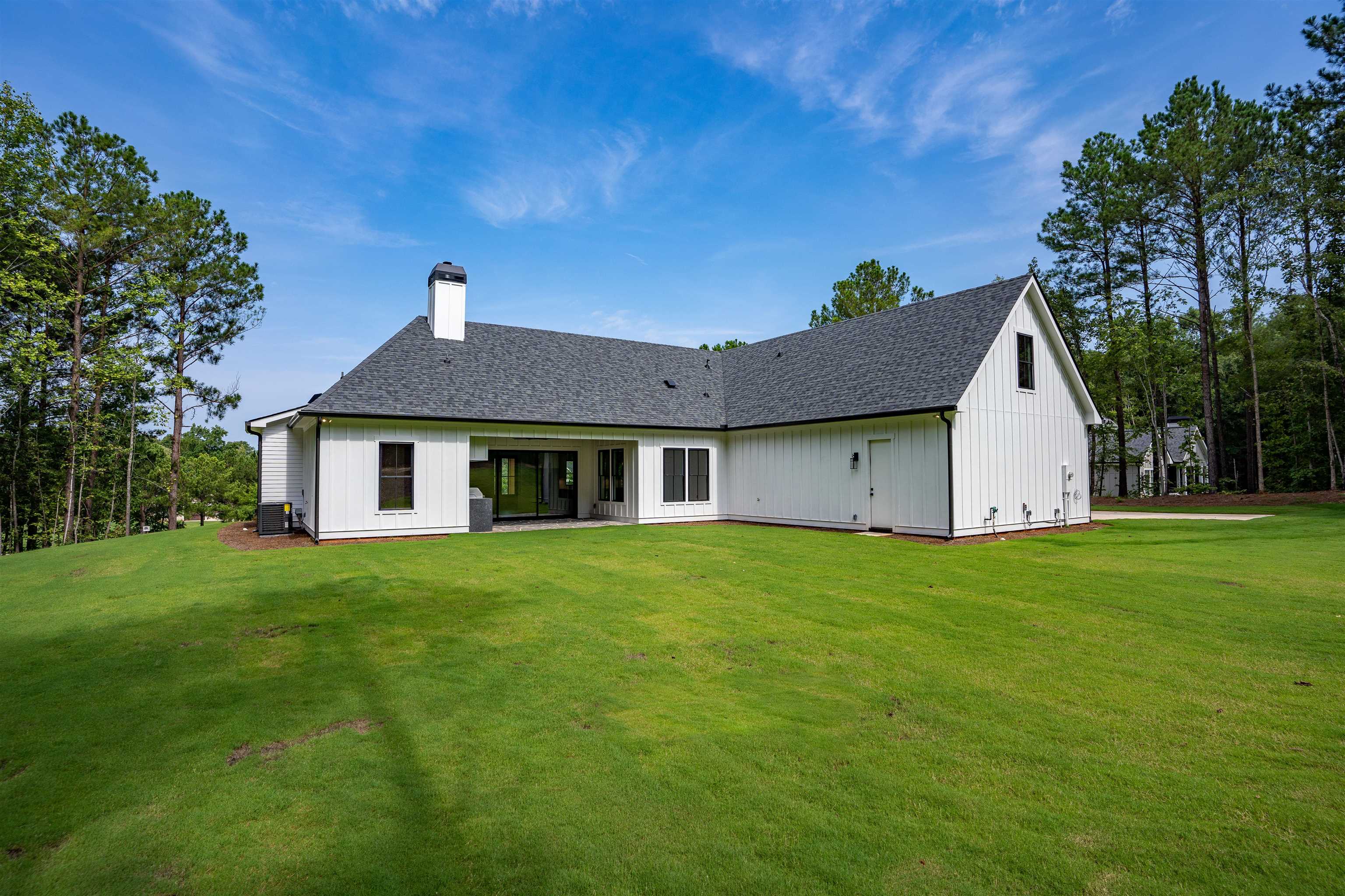 2038 CLEARWATER DRIVE