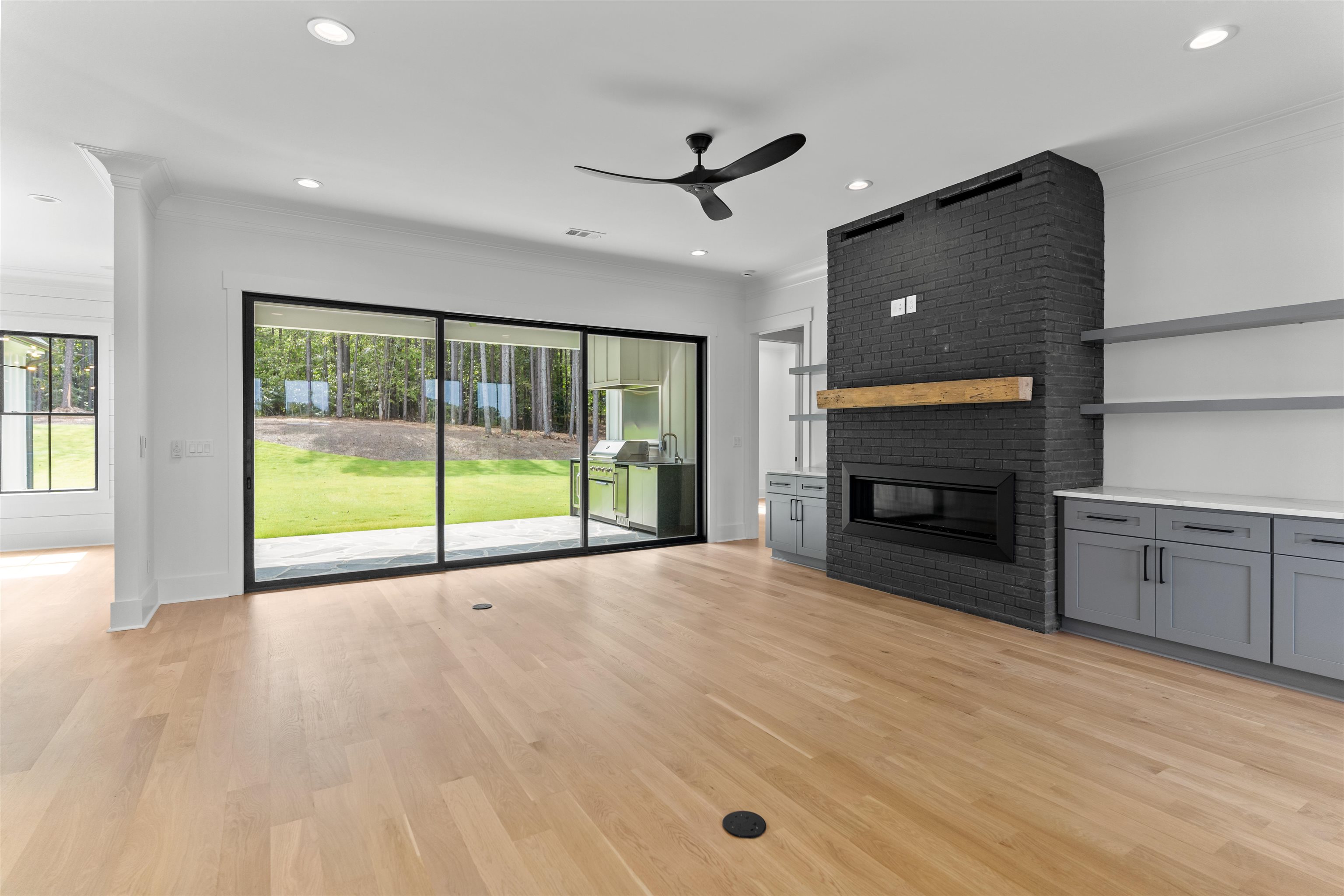 2038 CLEARWATER DRIVE
