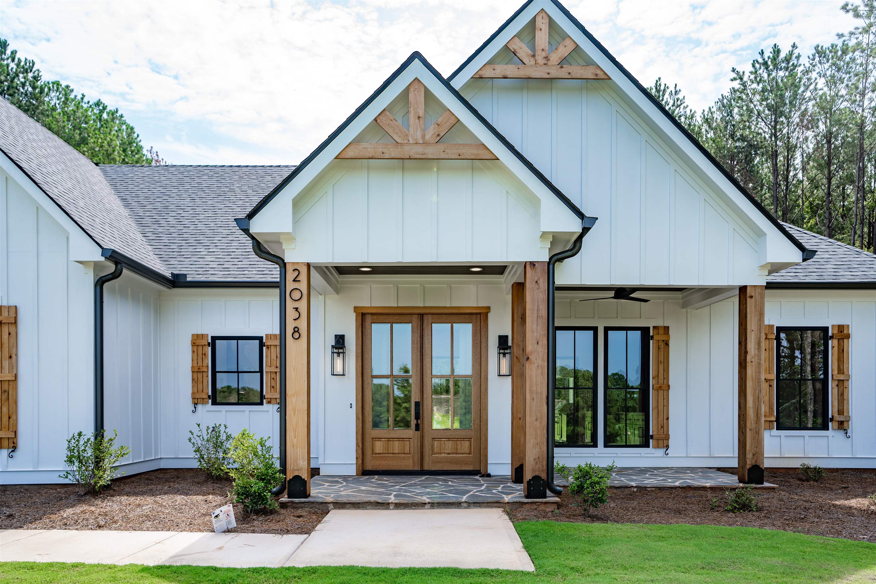 2038 CLEARWATER DRIVE