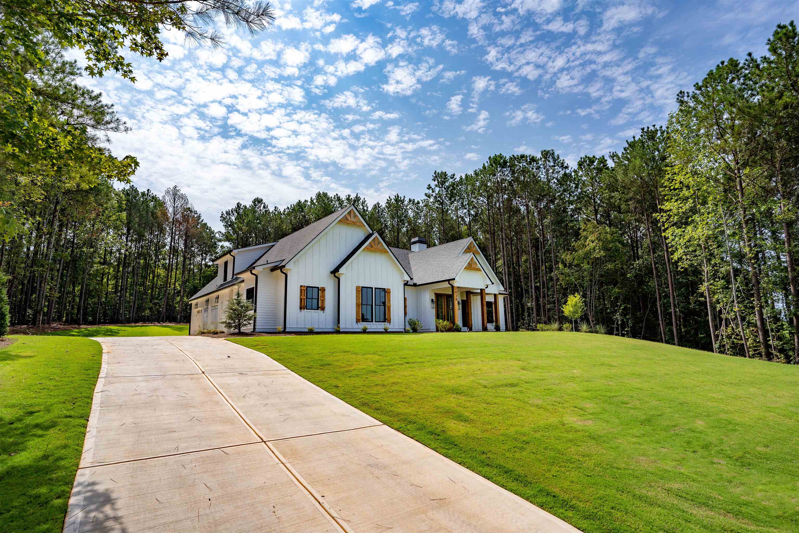 2038 CLEARWATER DRIVE