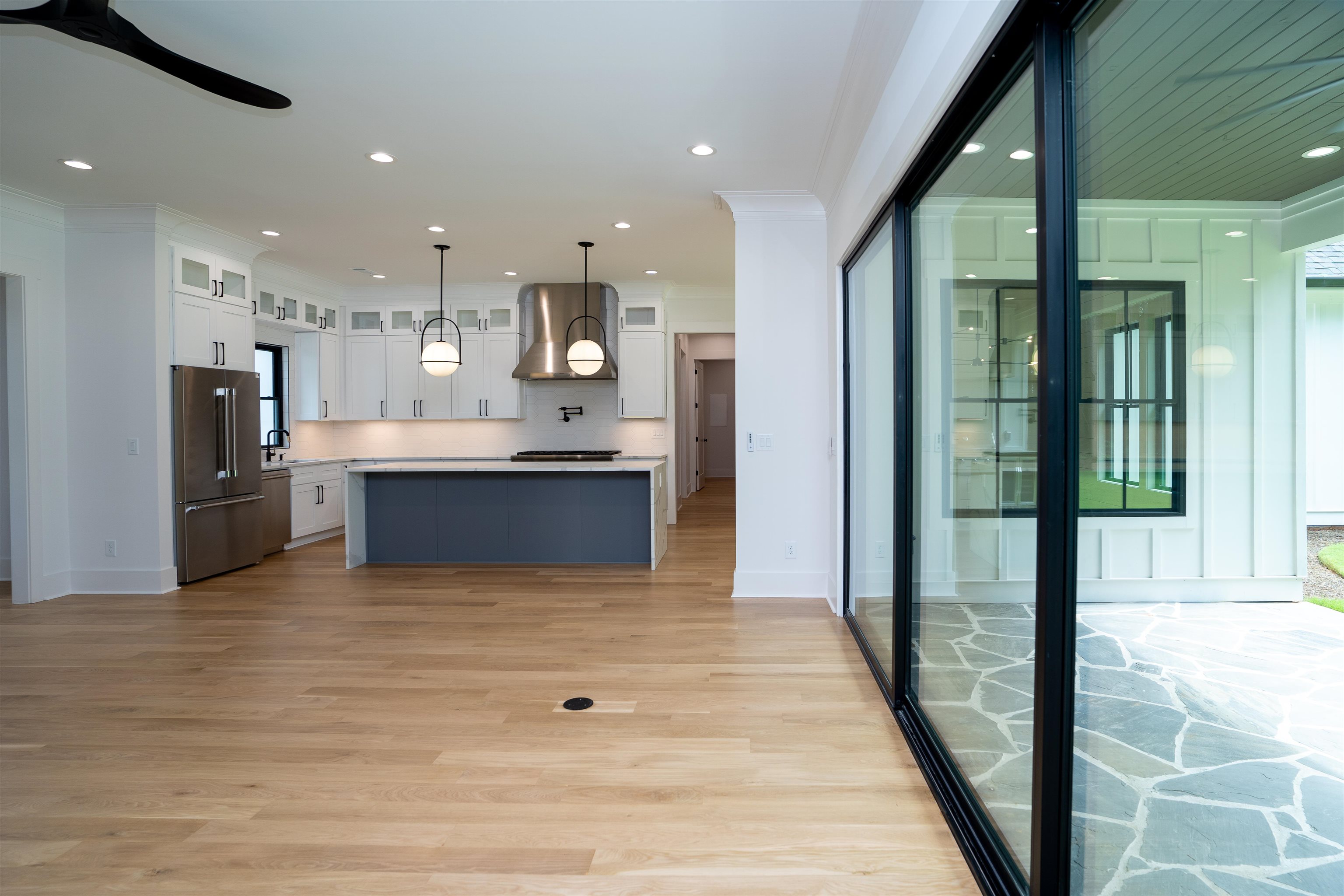 2038 CLEARWATER DRIVE