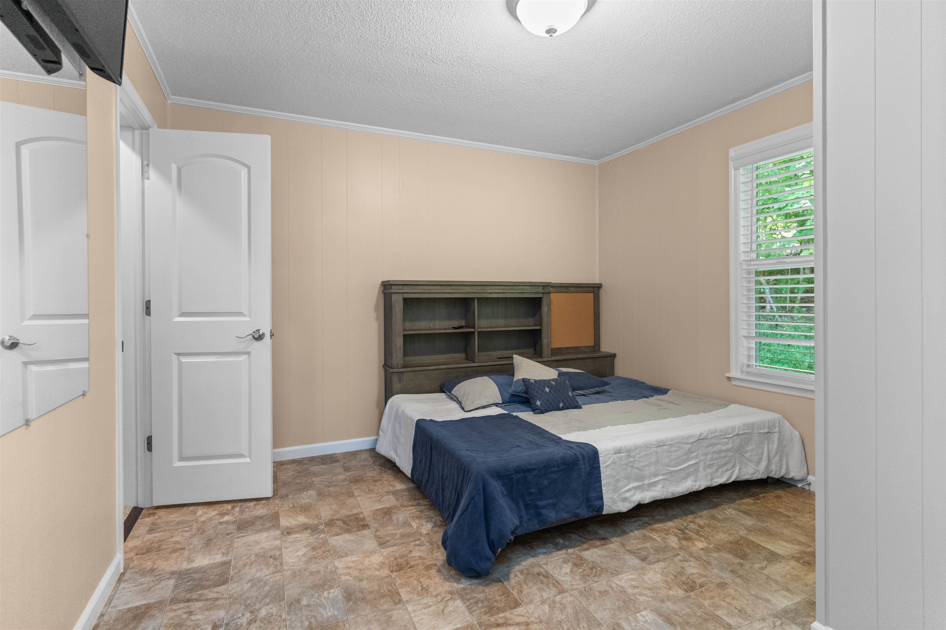 1571 INDIAN WOODS DRIVE