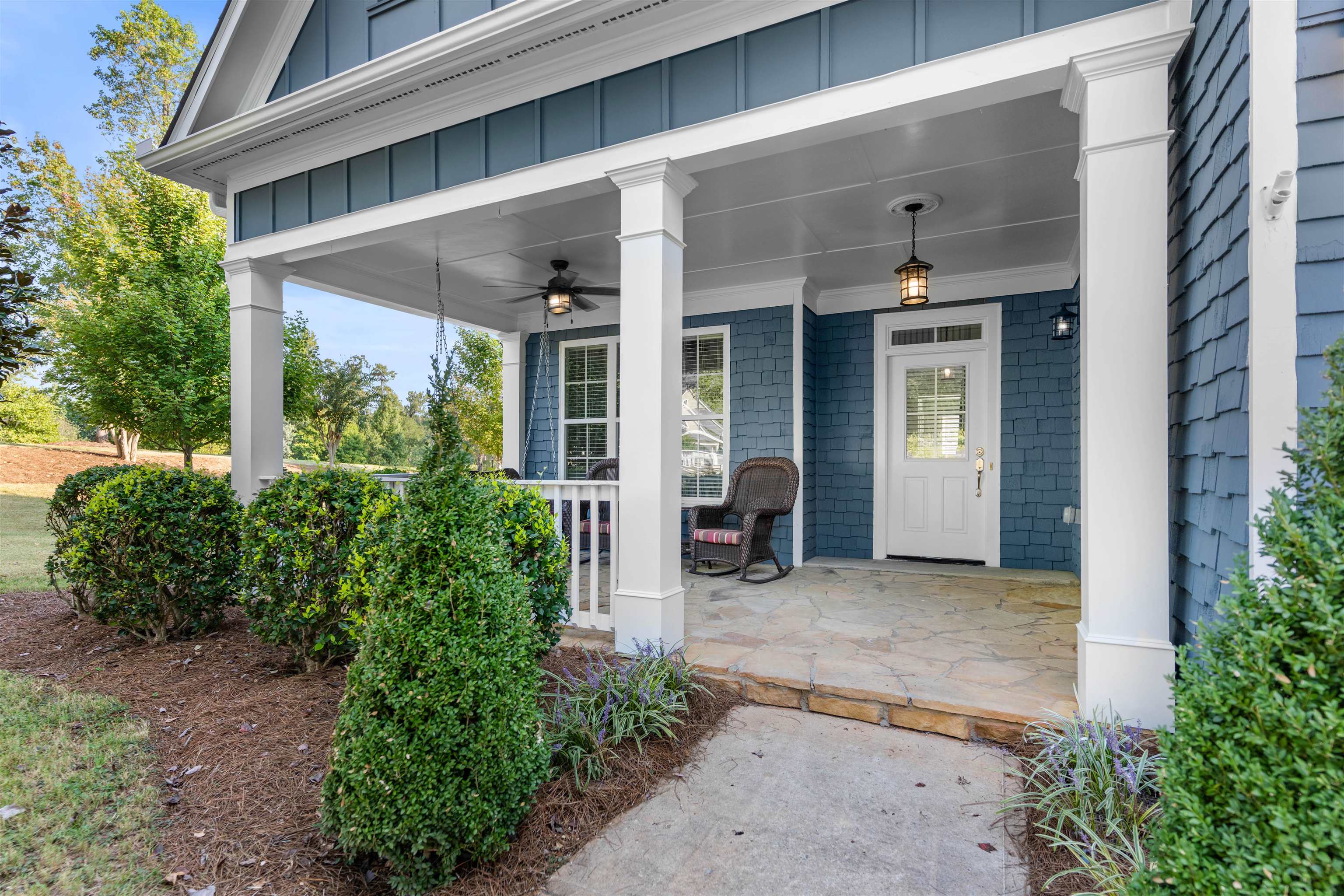 1100 MIRA VISTA COVE