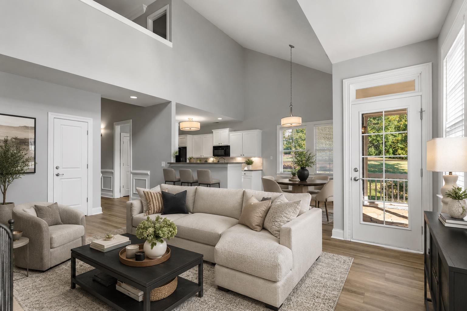 1100 MIRA VISTA COVE