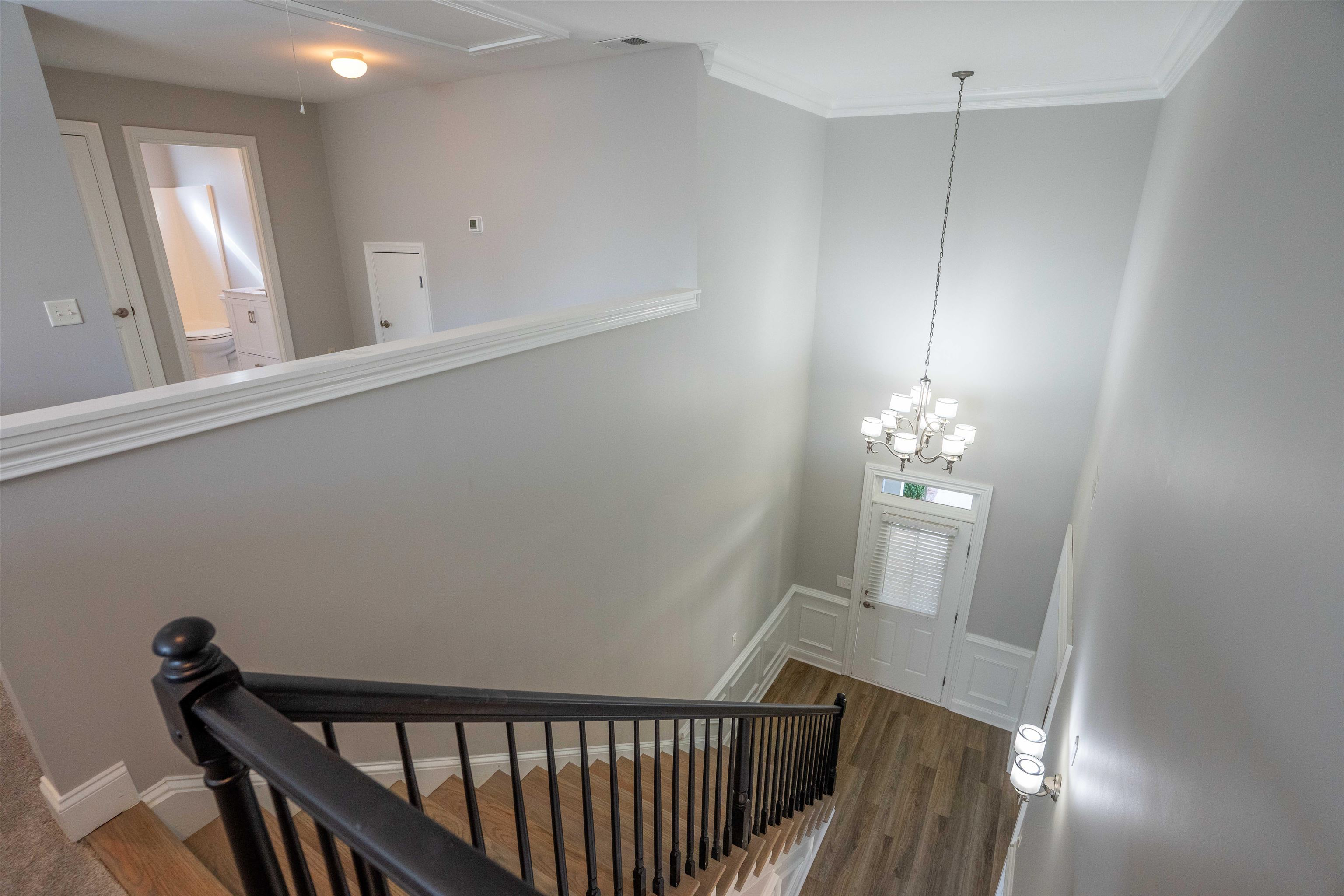 1100 MIRA VISTA COVE