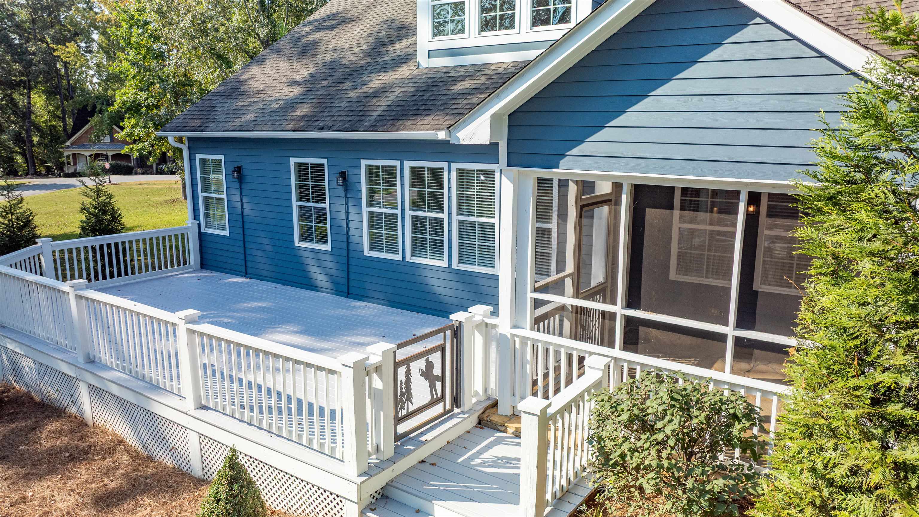 1100 MIRA VISTA COVE