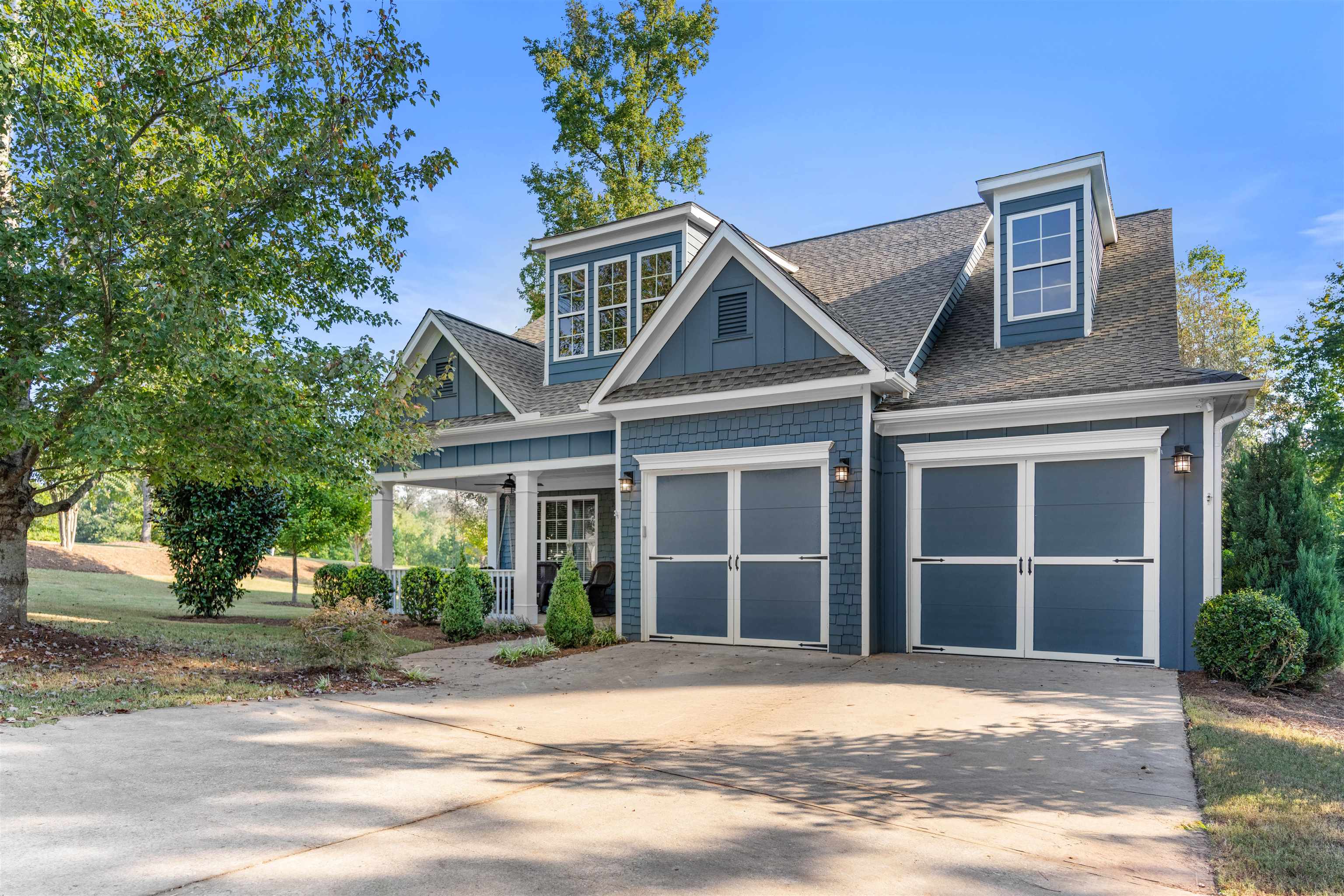 1100 MIRA VISTA COVE