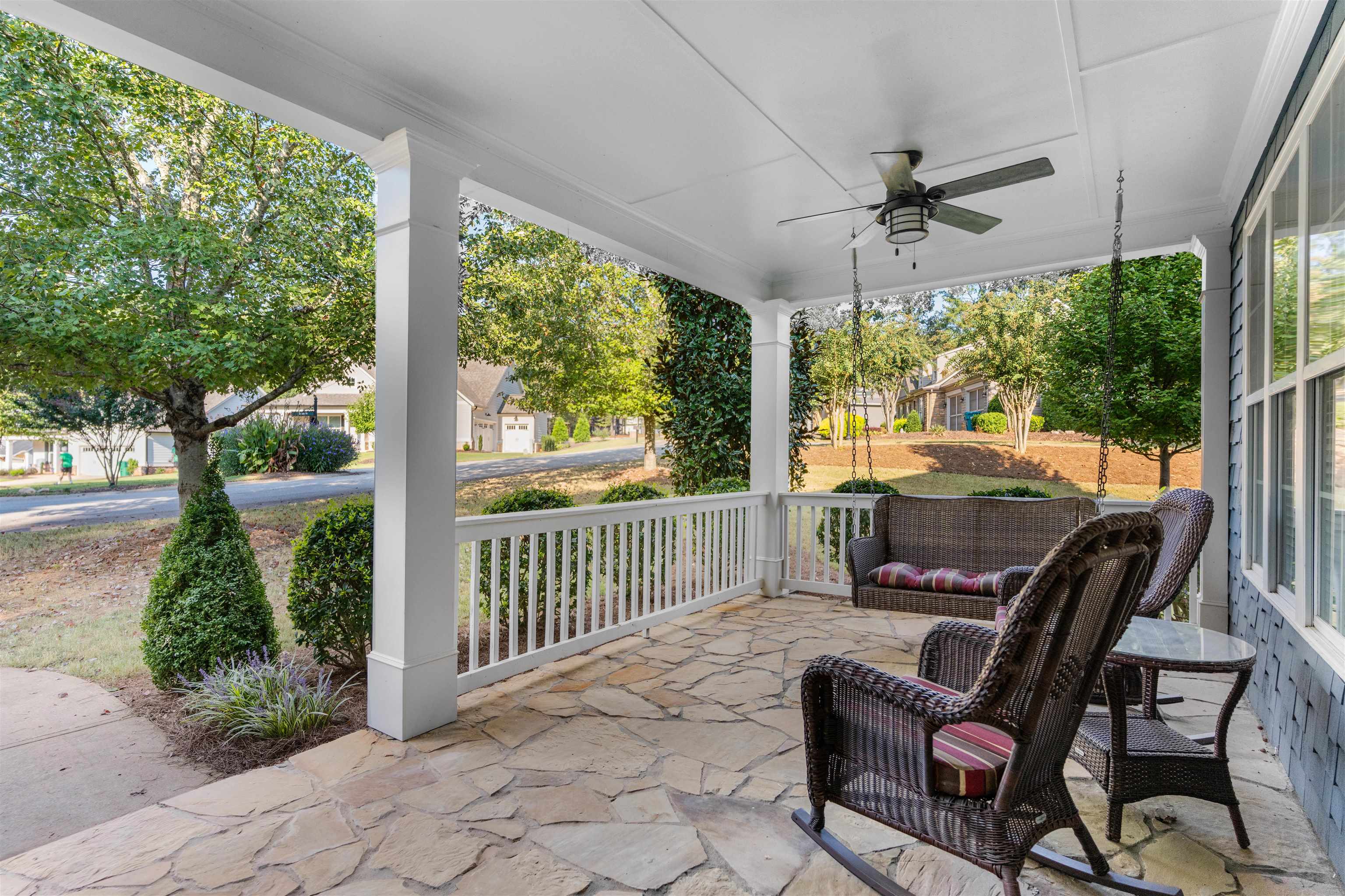 1100 MIRA VISTA COVE