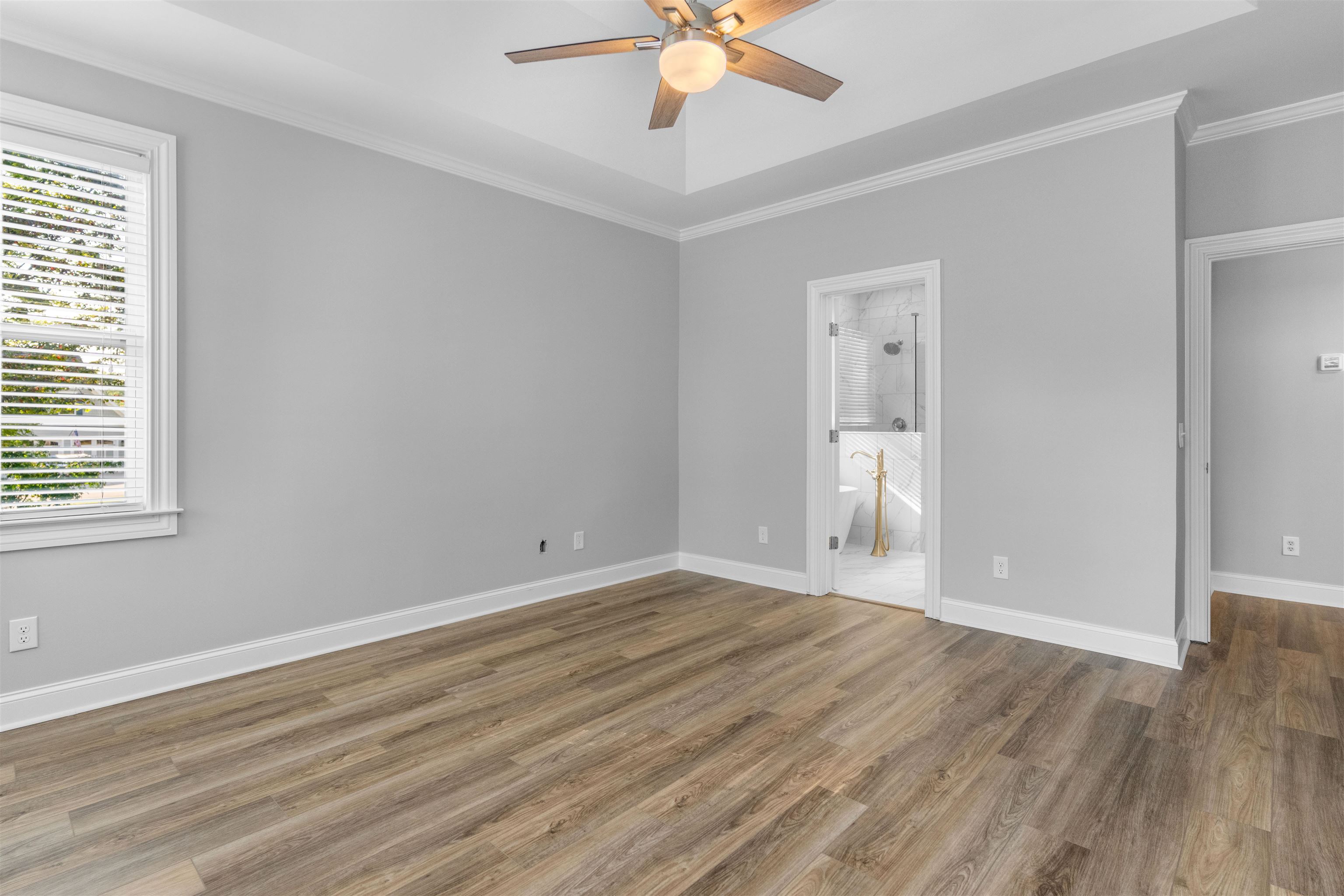 1100 MIRA VISTA COVE