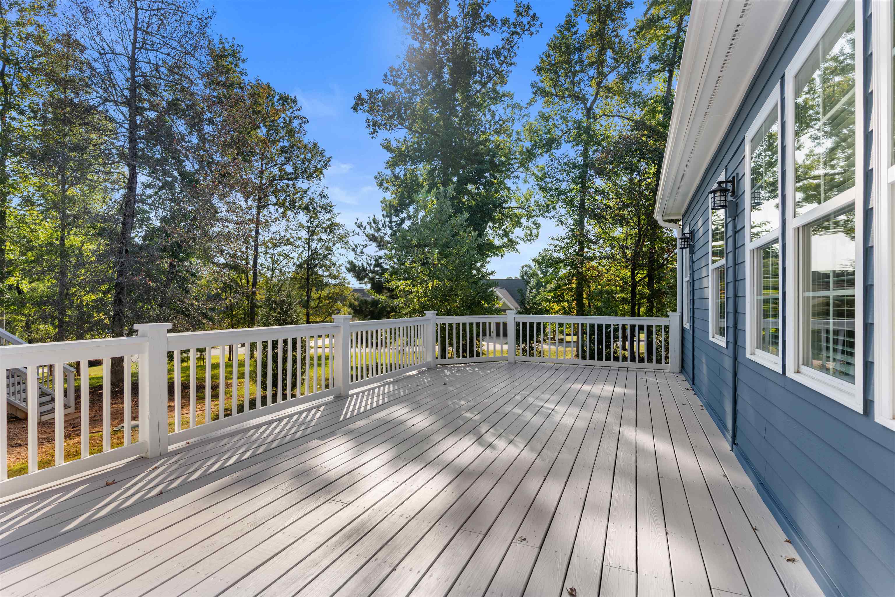 1100 MIRA VISTA COVE