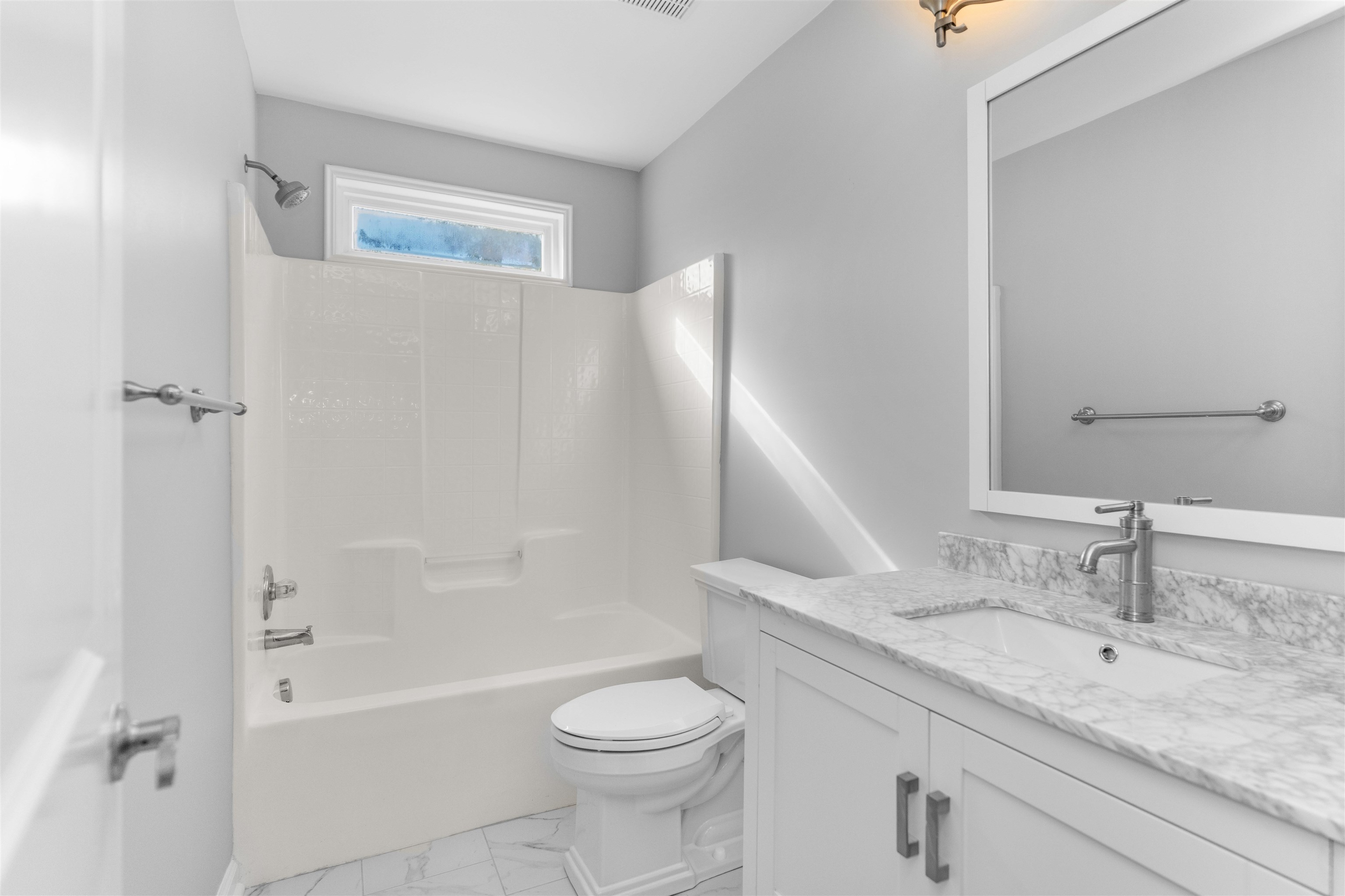 1100 MIRA VISTA COVE
