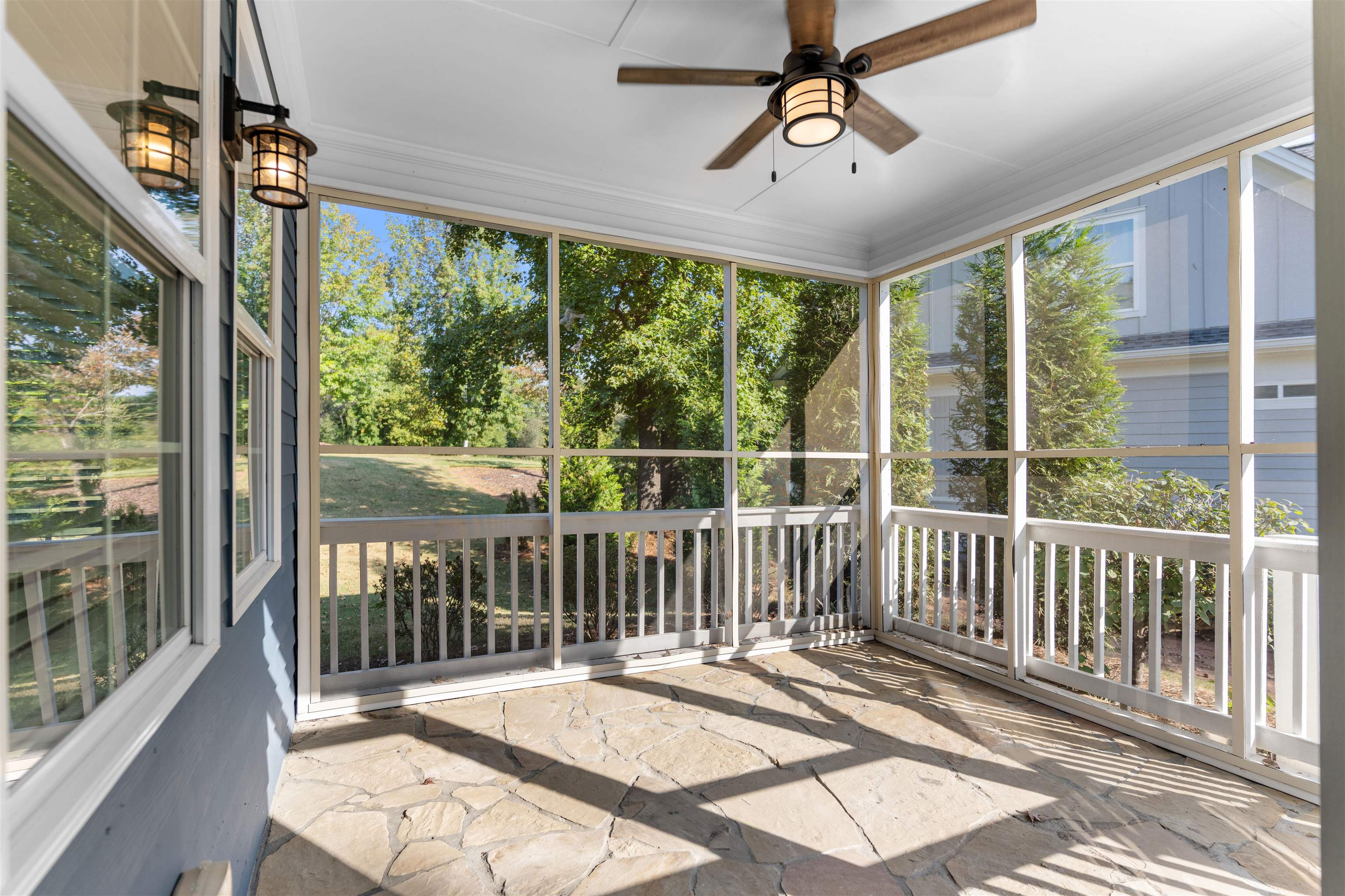 1100 MIRA VISTA COVE