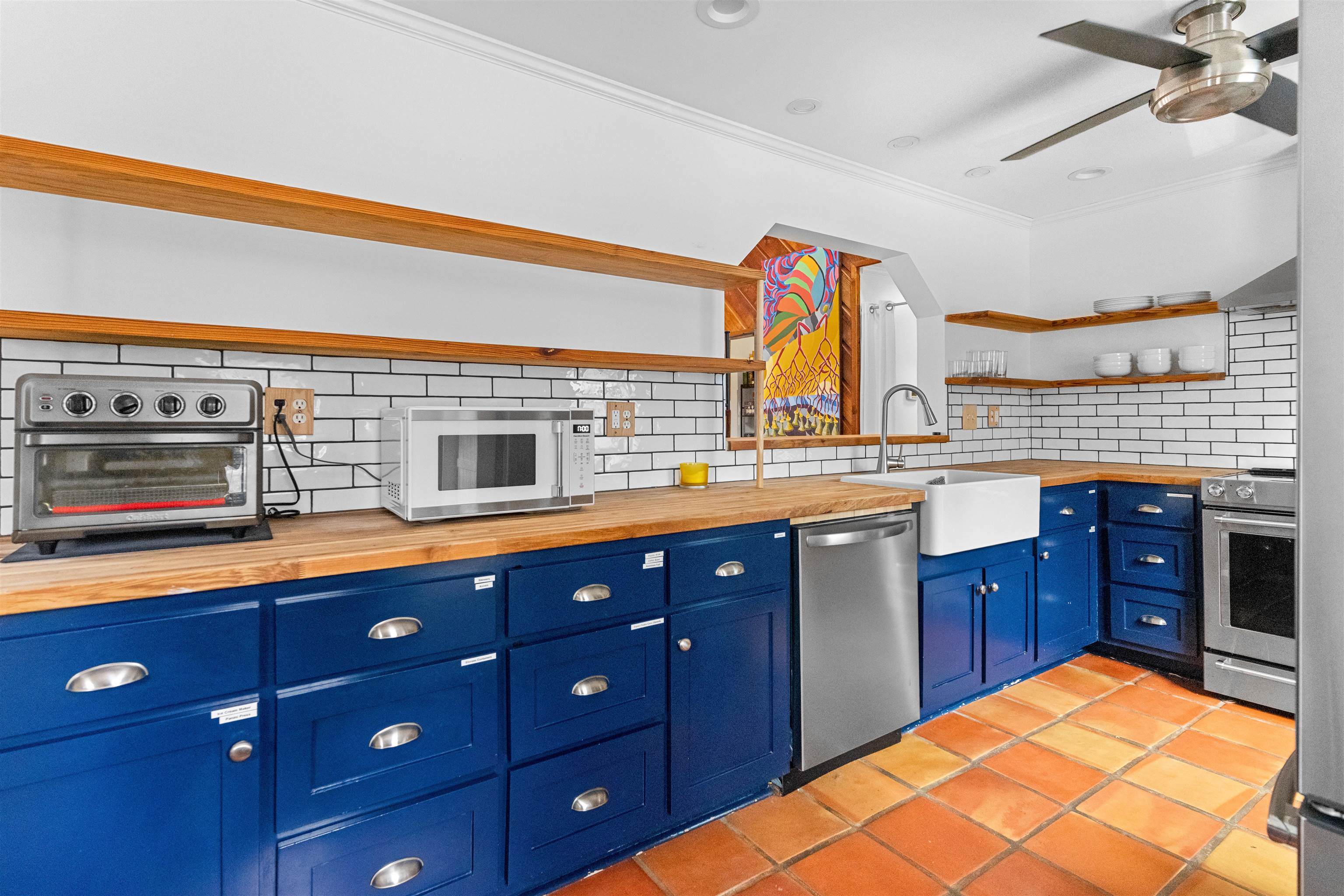 155 ADMIRALITY WAY
